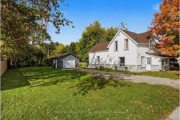 132 Queen Street W