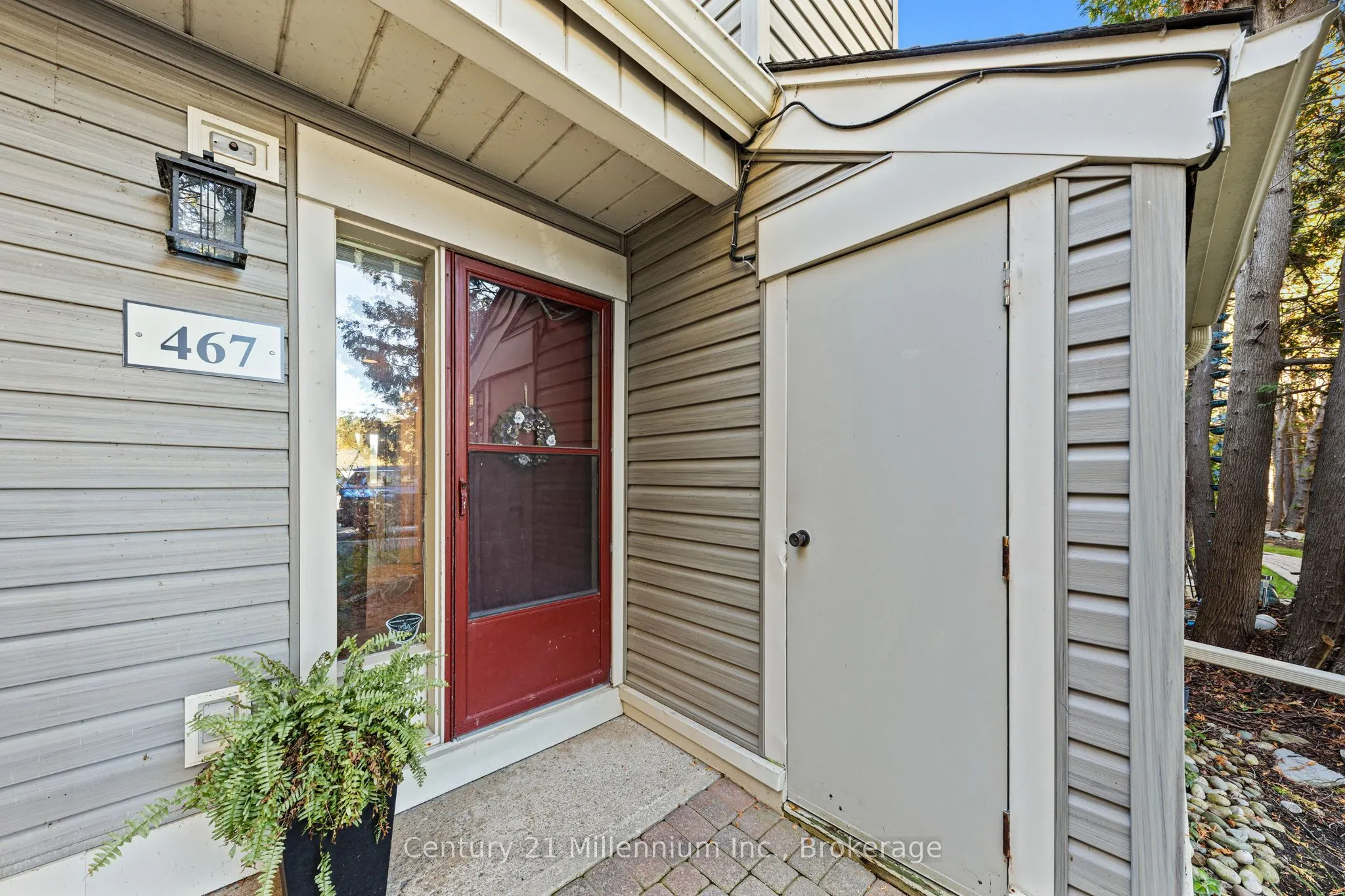 467 Oxbow Crescent #7