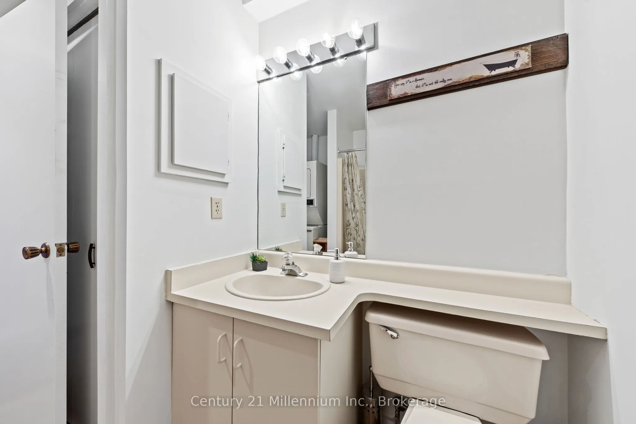 467 Oxbow Crescent #7
