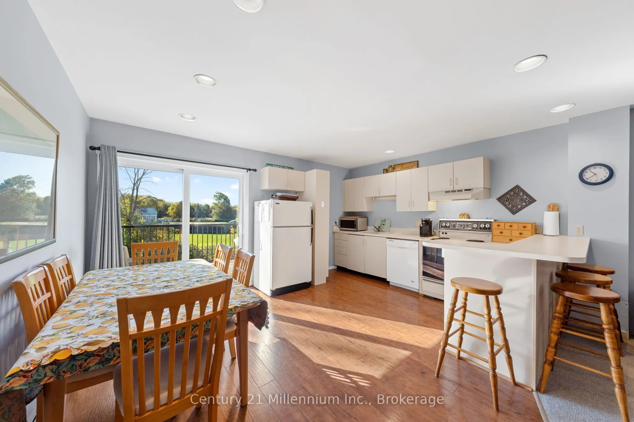 467 Oxbow Crescent #7