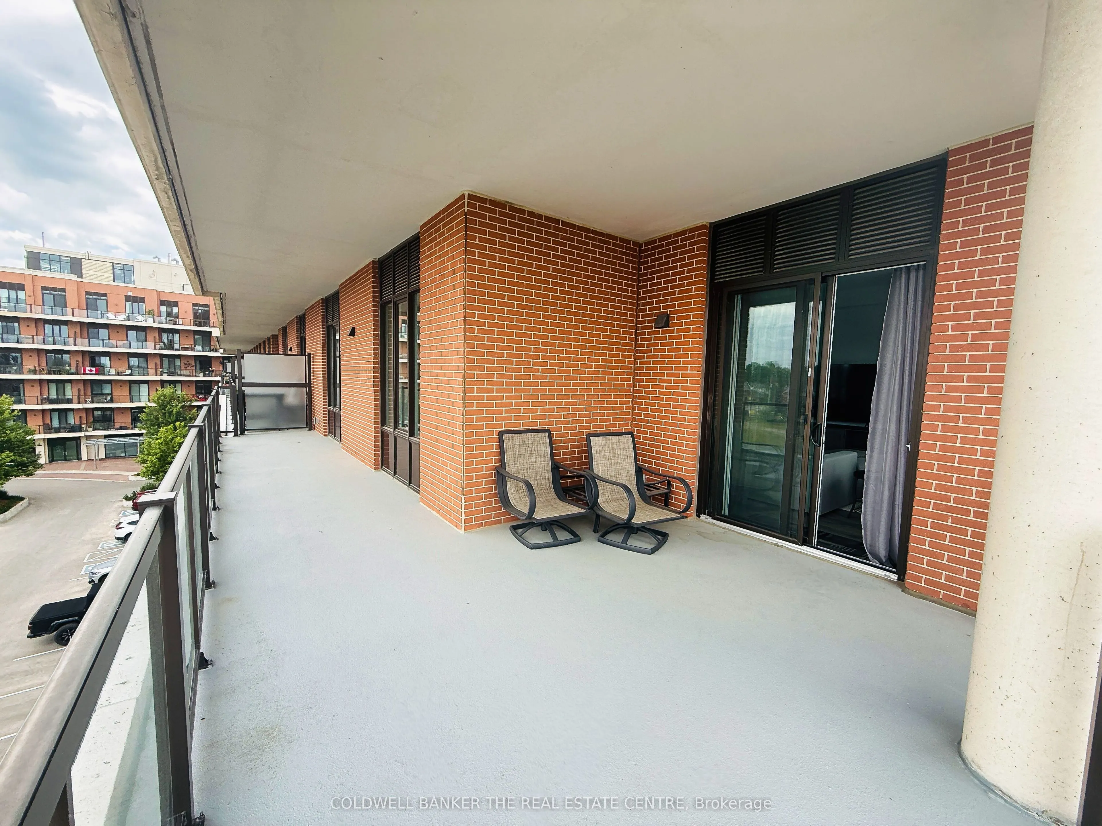 1 Hume Street #420