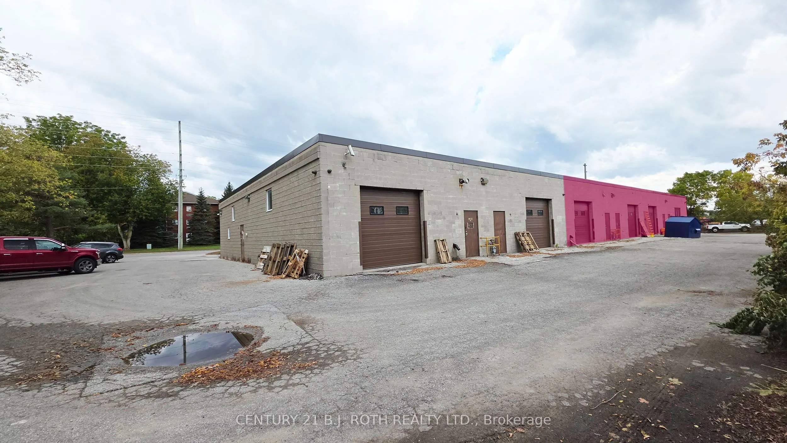 159 Anne Street S #E, F