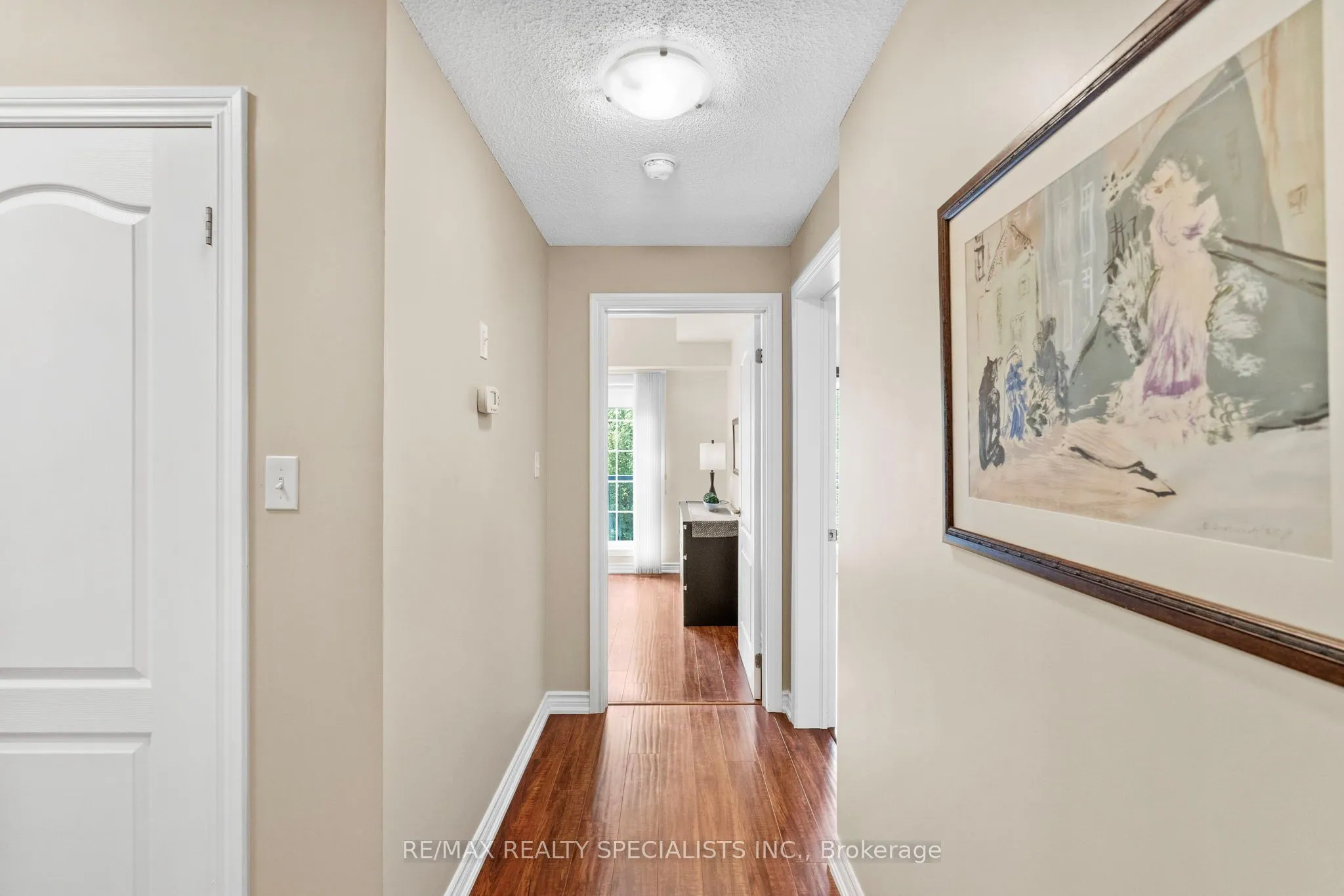 41 Ferndale Drive S #408