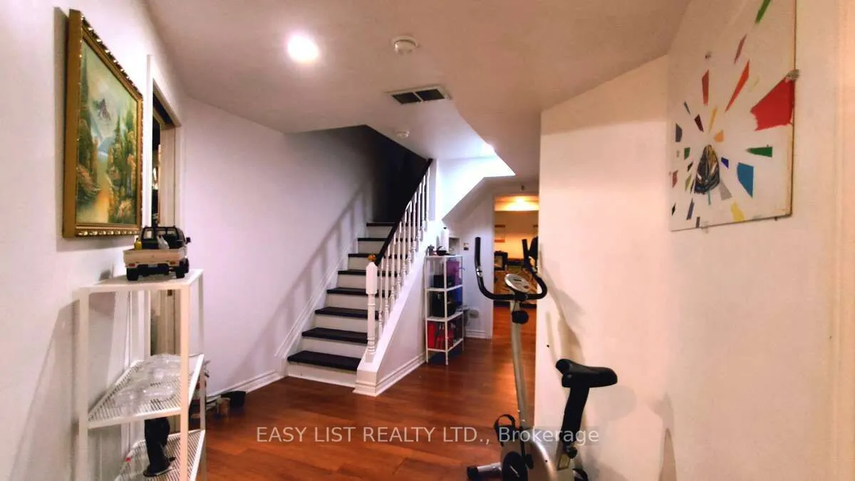 35 Raquel Street