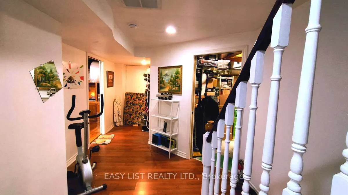 35 Raquel Street