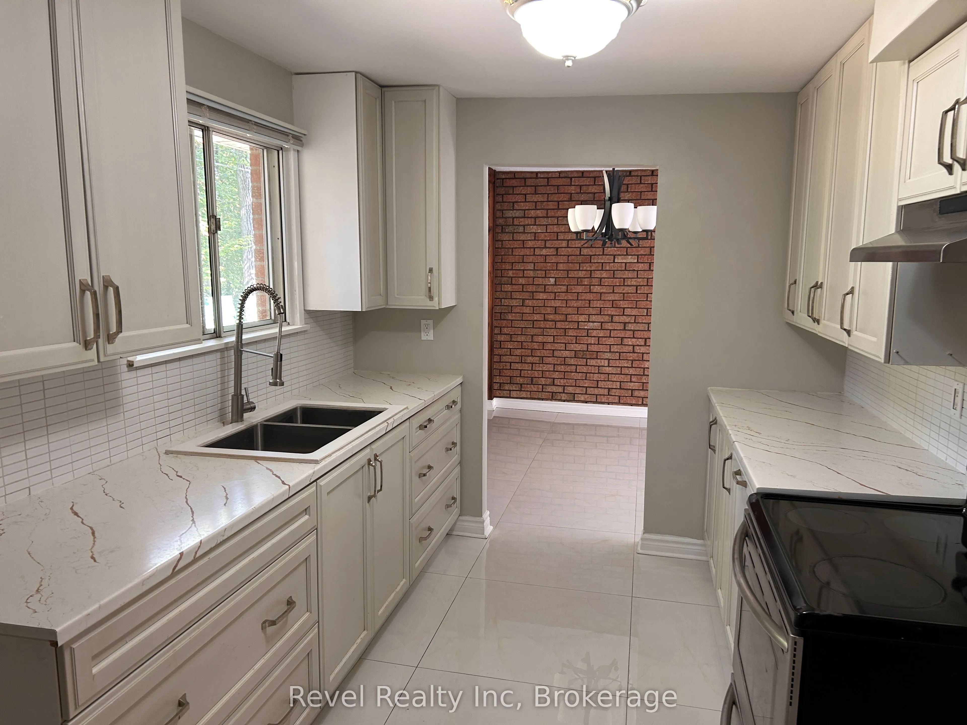 97 Forest Circle