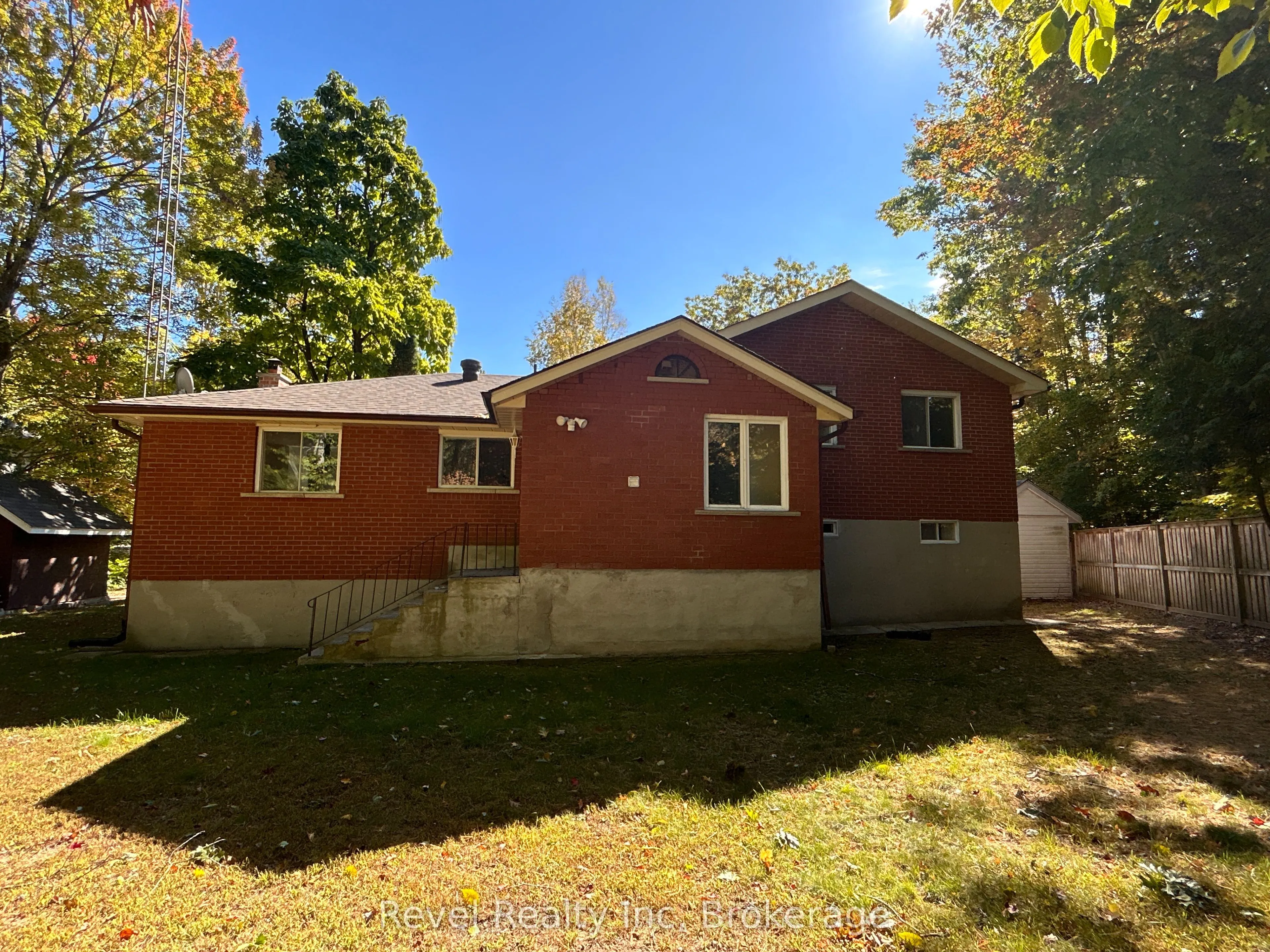 97 Forest Circle