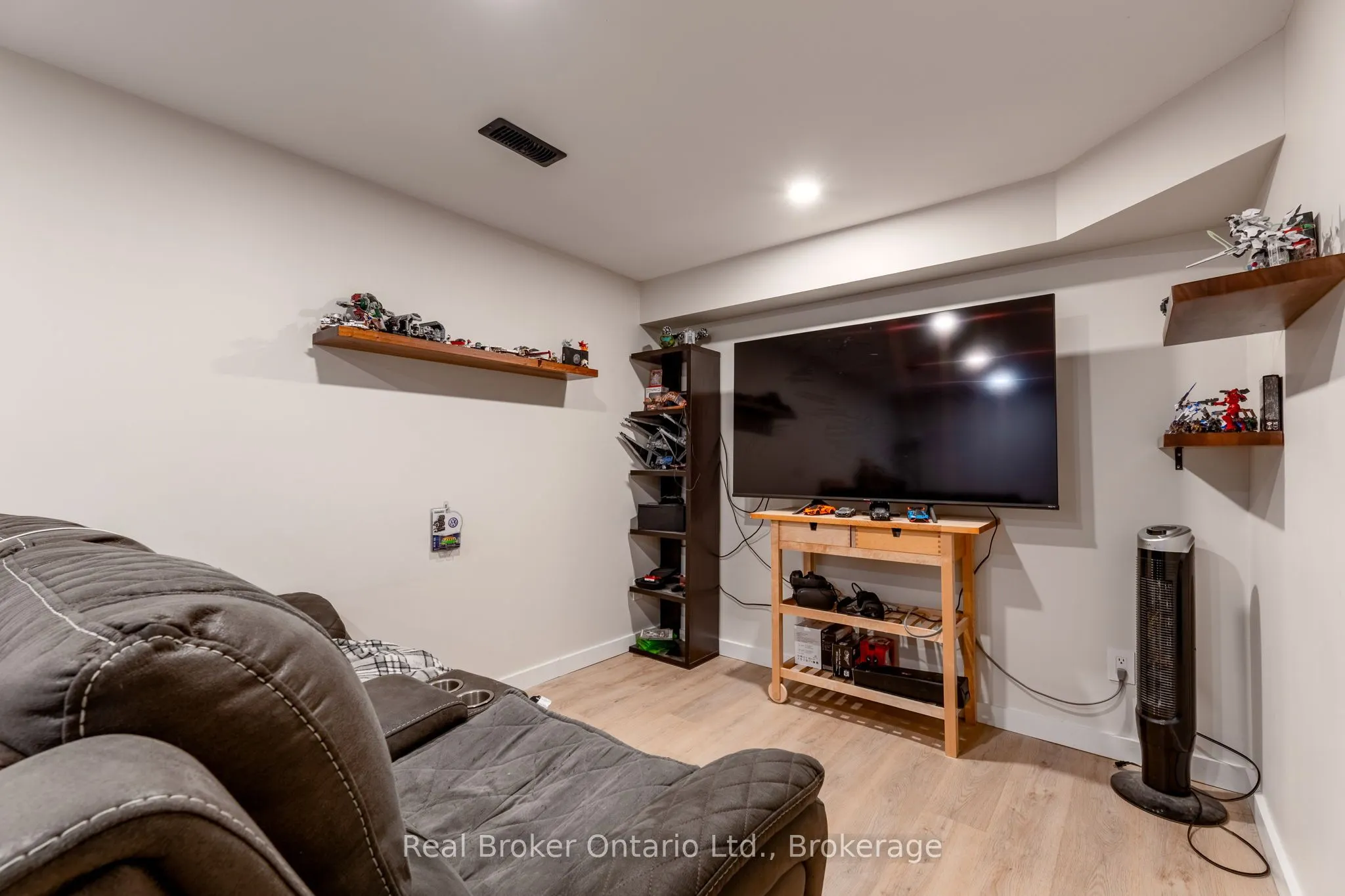 38 Christie Crescent