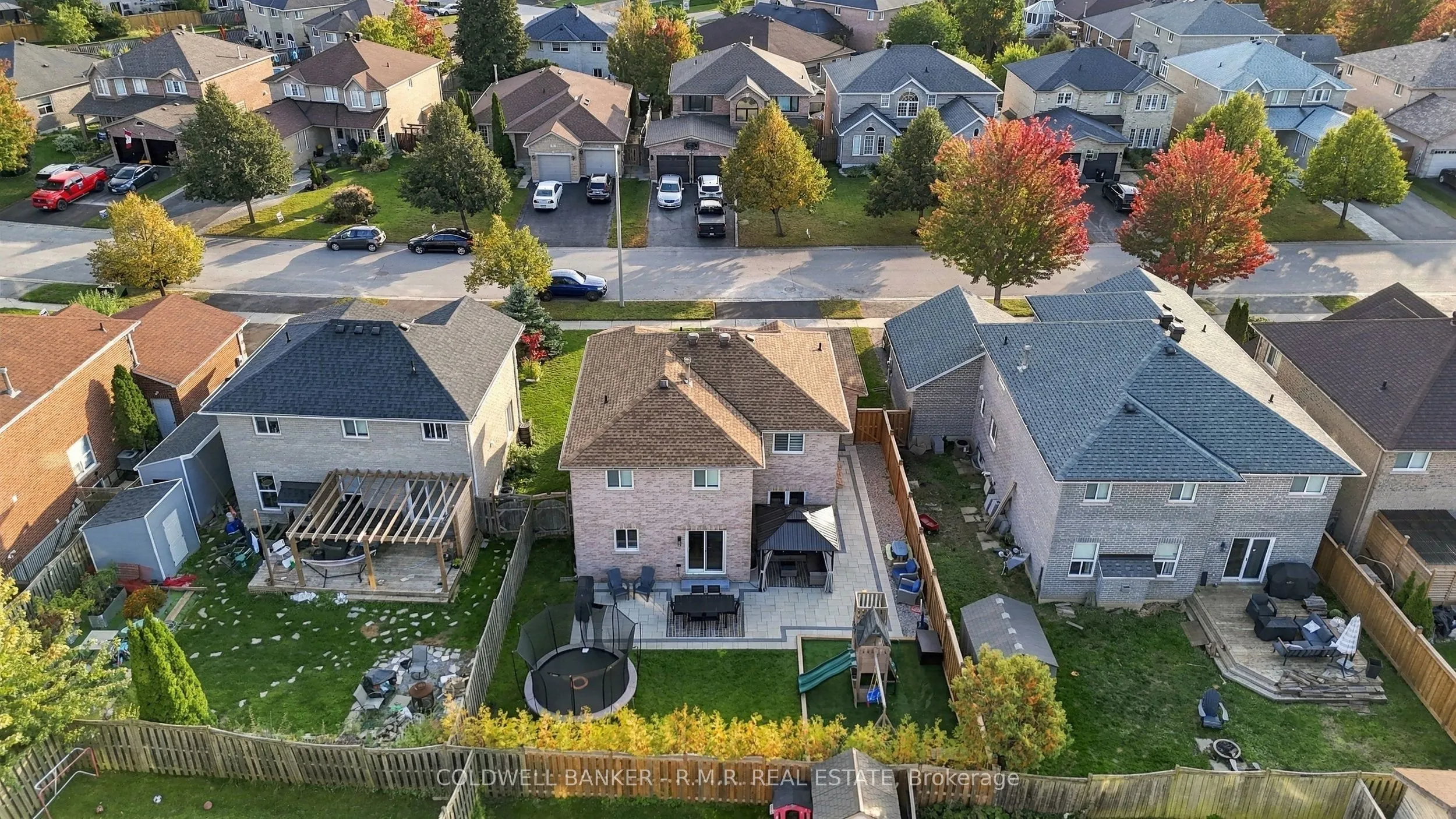 46 HONEY Crescent