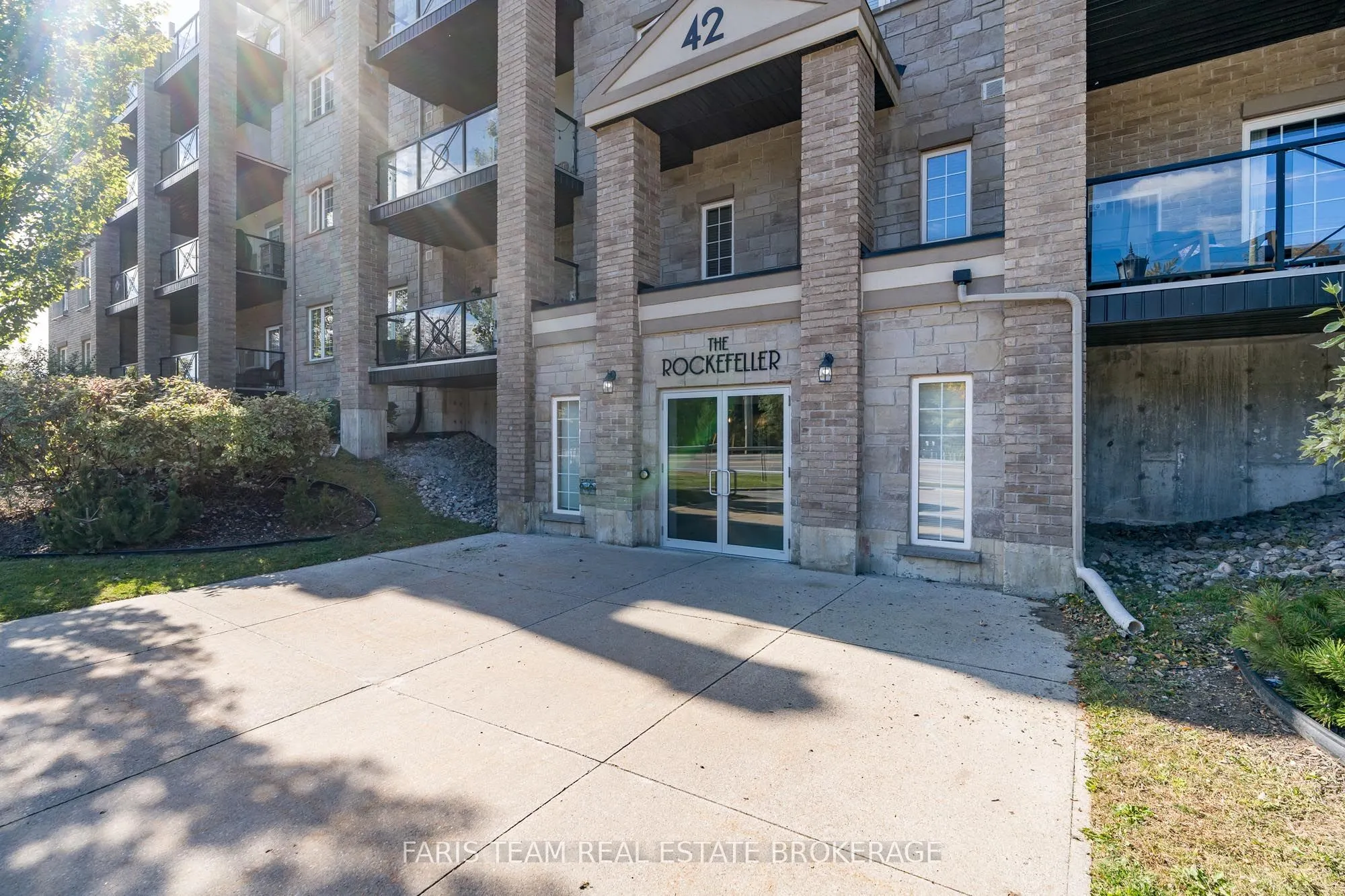 42 Ferndale Drive S #212