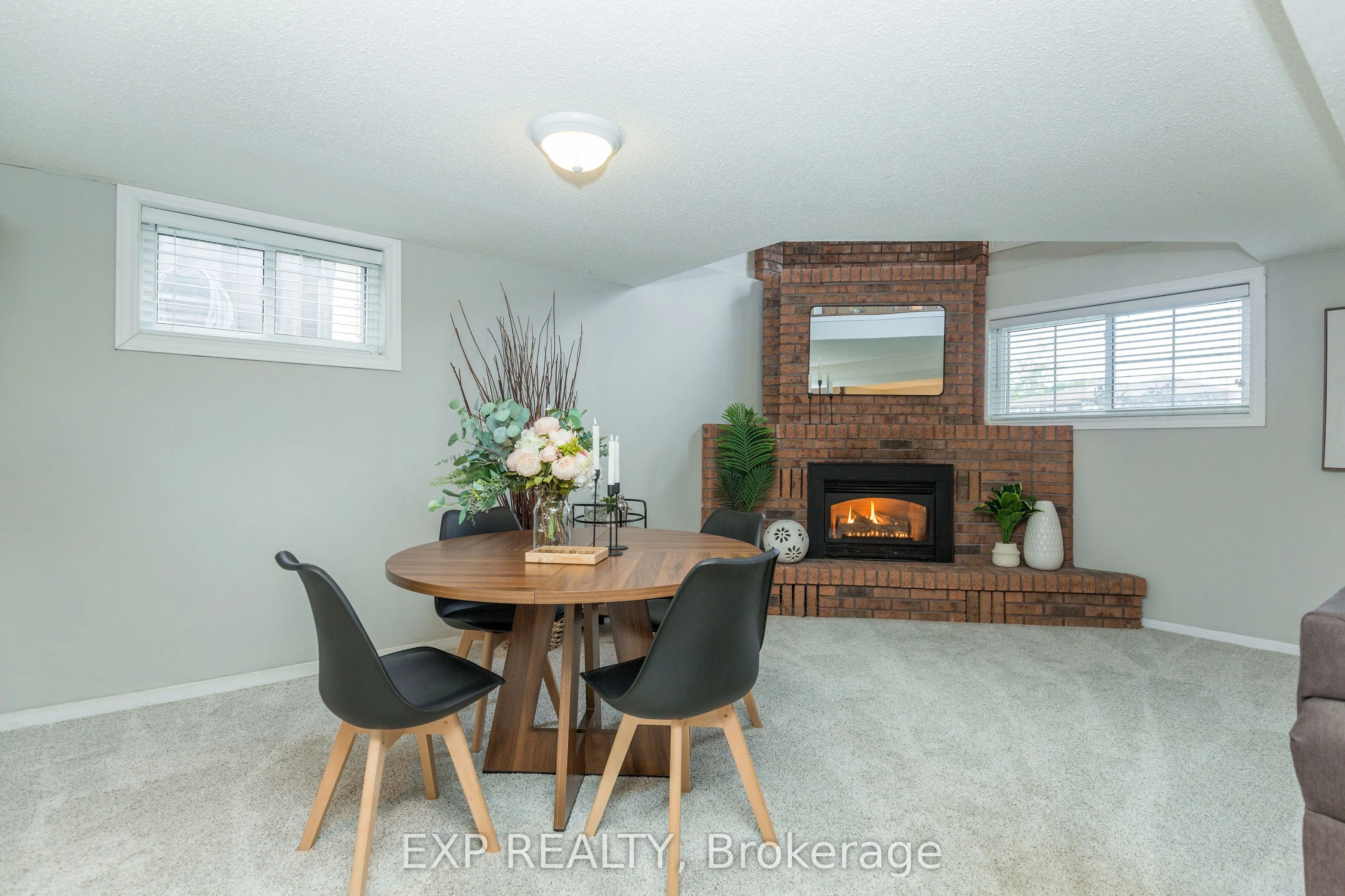 12 Craig Crescent