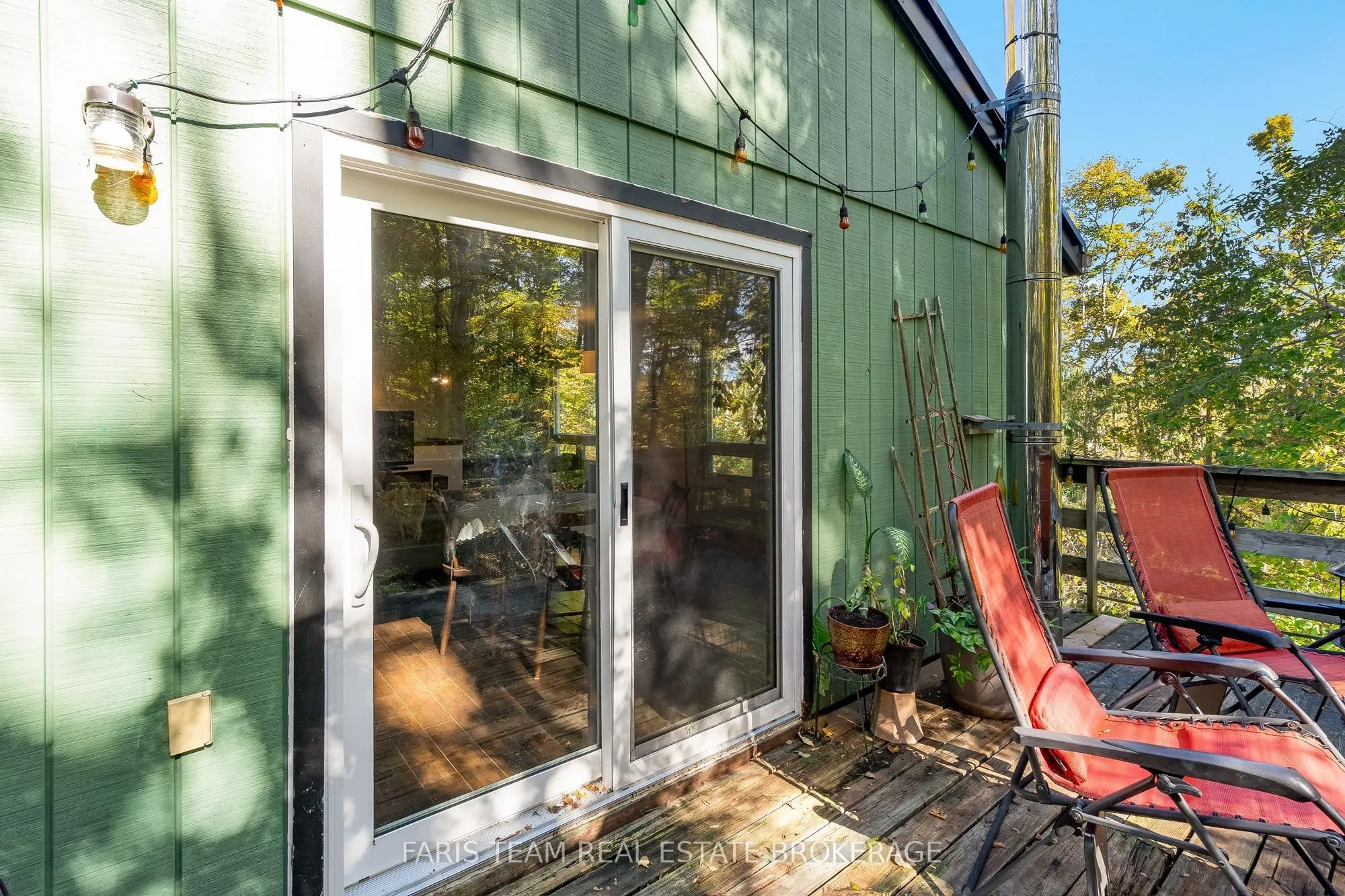 29 Oneida Avenue