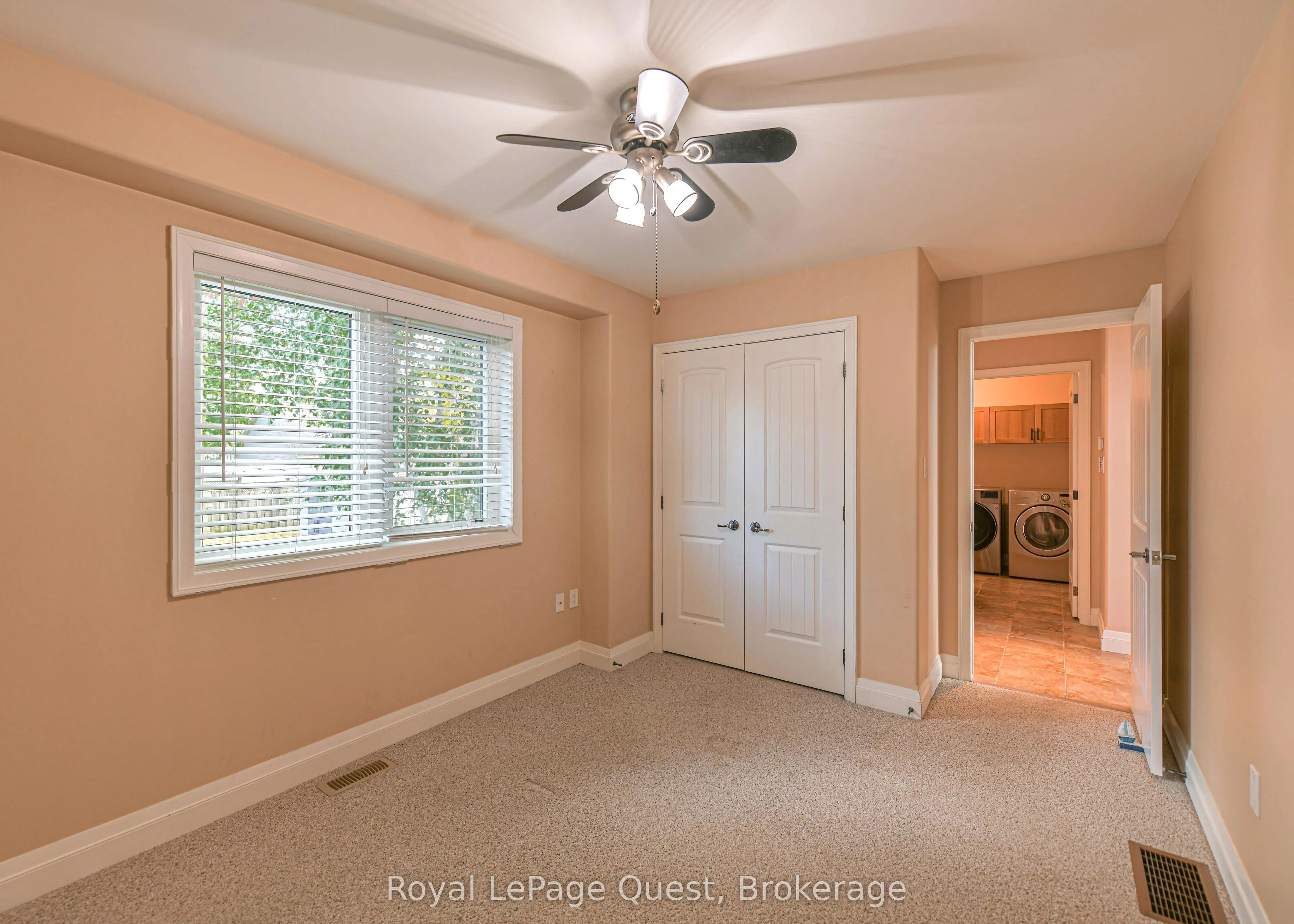 2956 Lakeside Drive