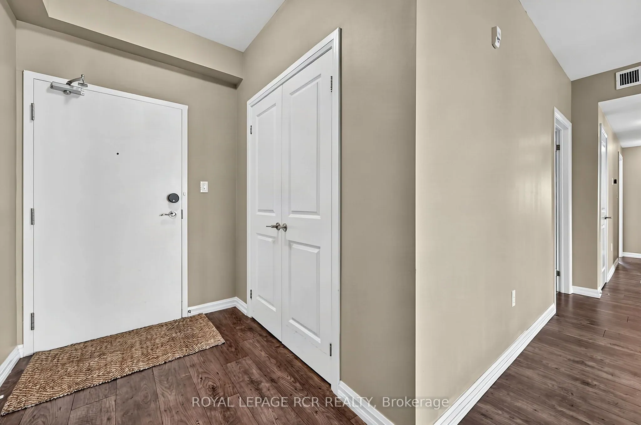 302 Essa Road #502