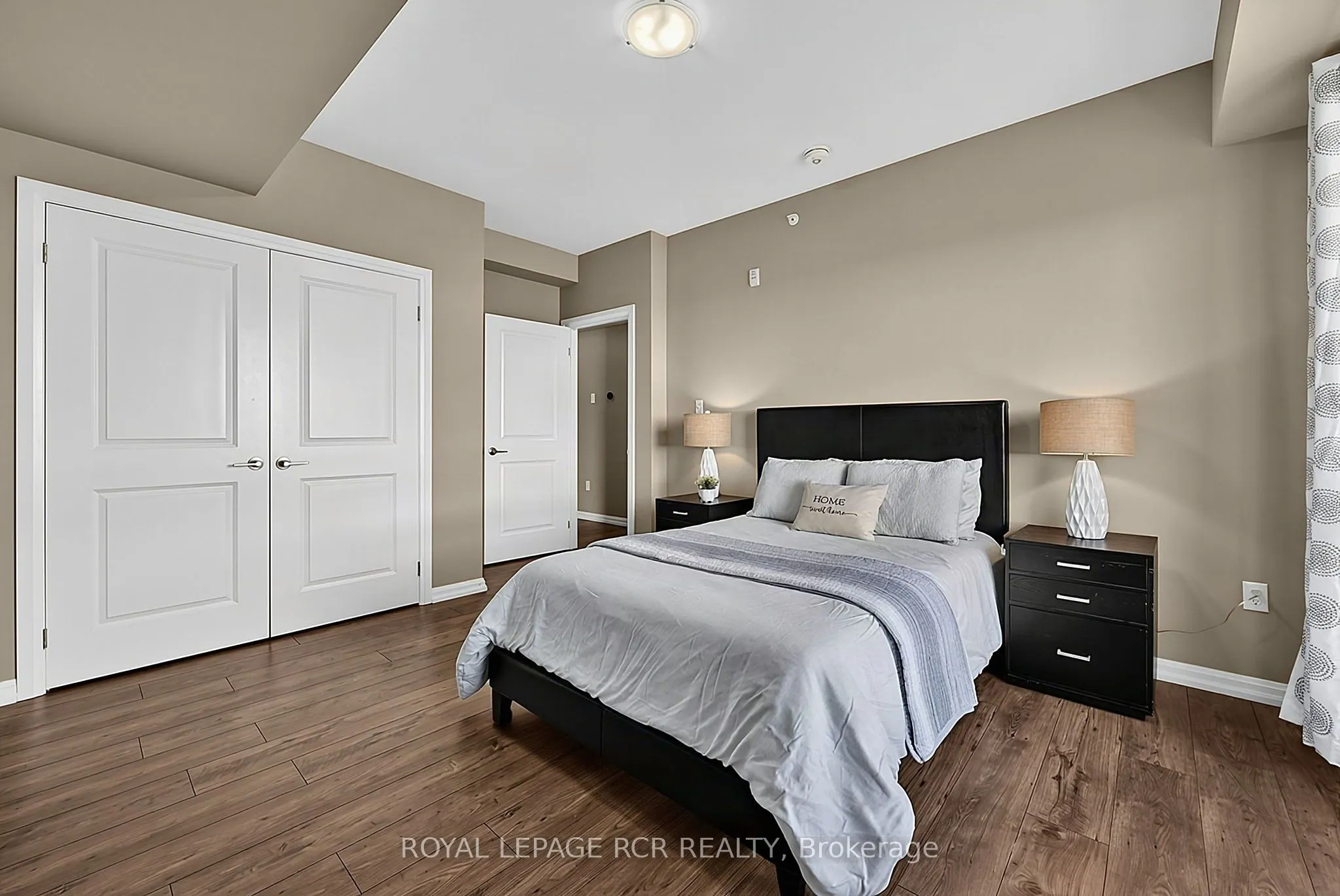 302 Essa Road #502