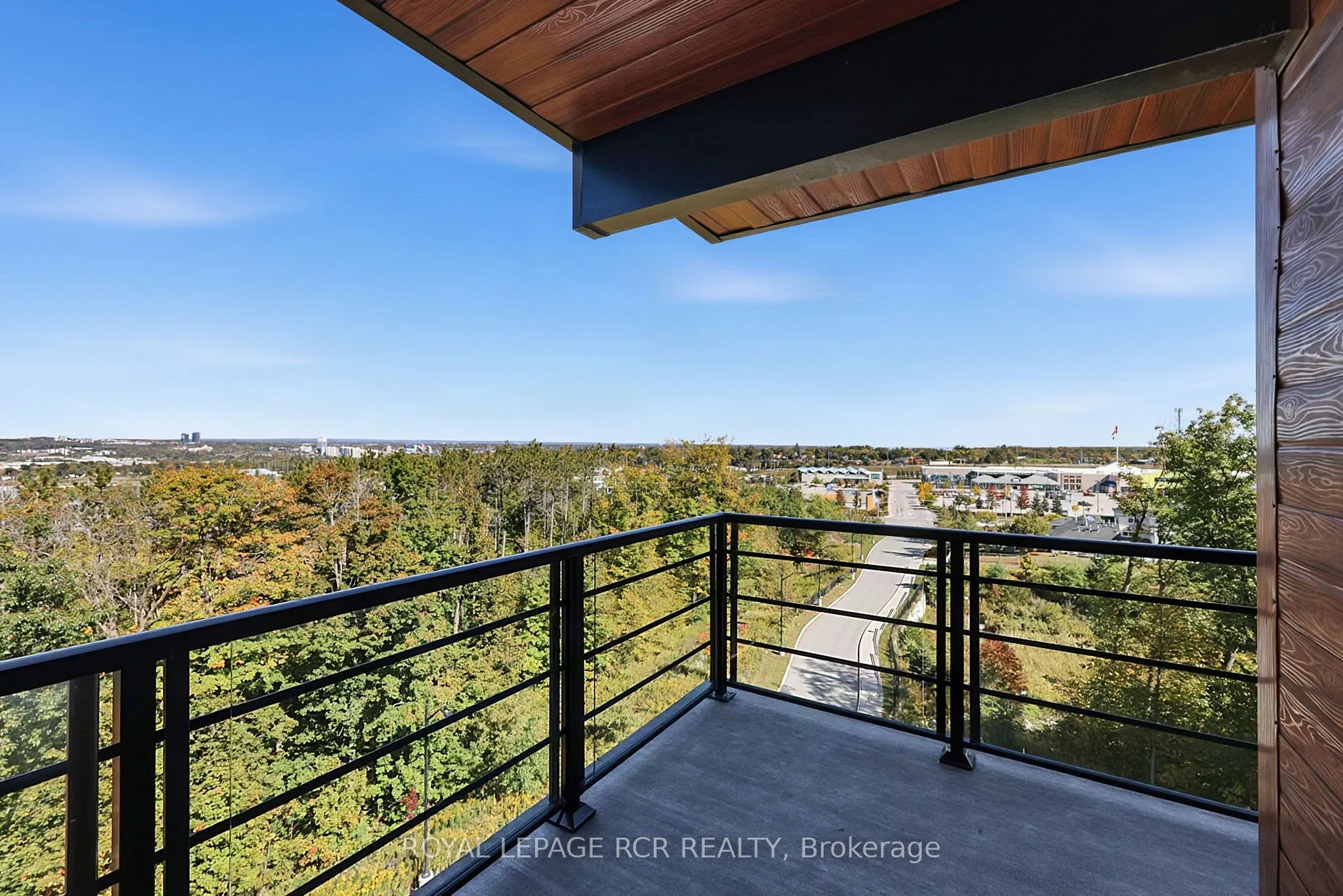 302 Essa Road #502