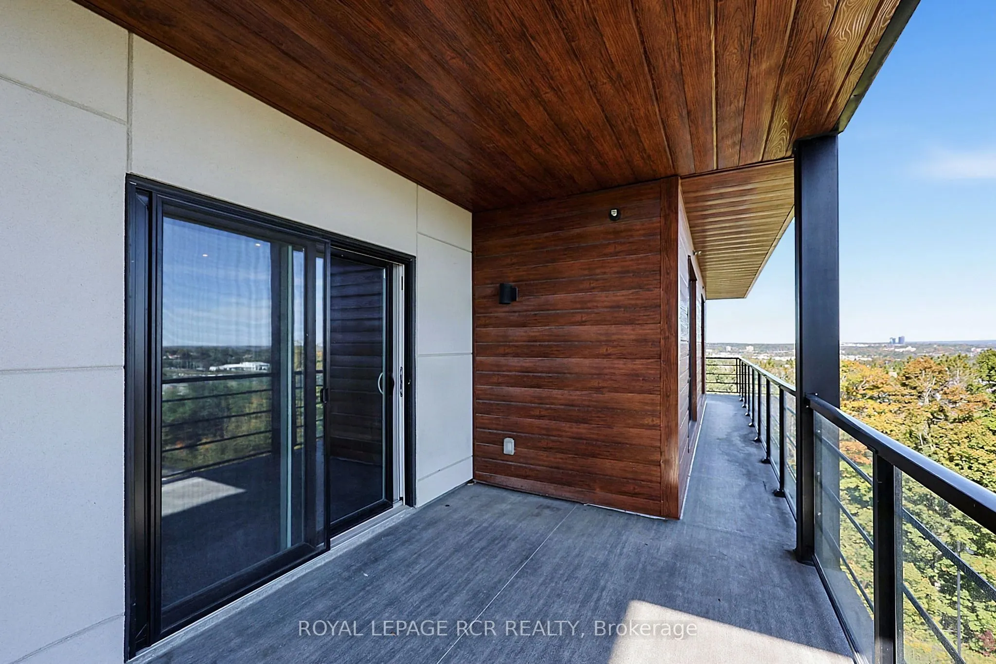 302 Essa Road #502