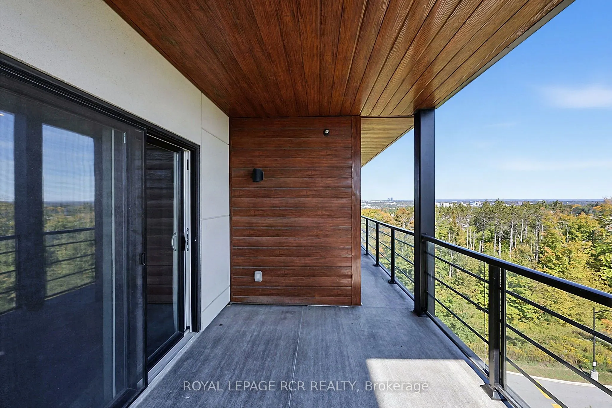 302 Essa Road #502