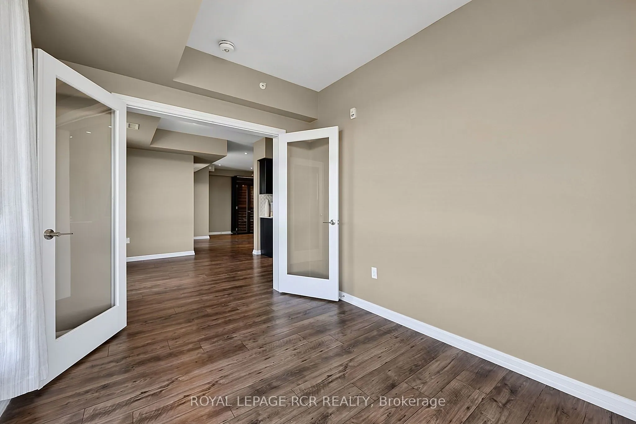 302 Essa Road #502