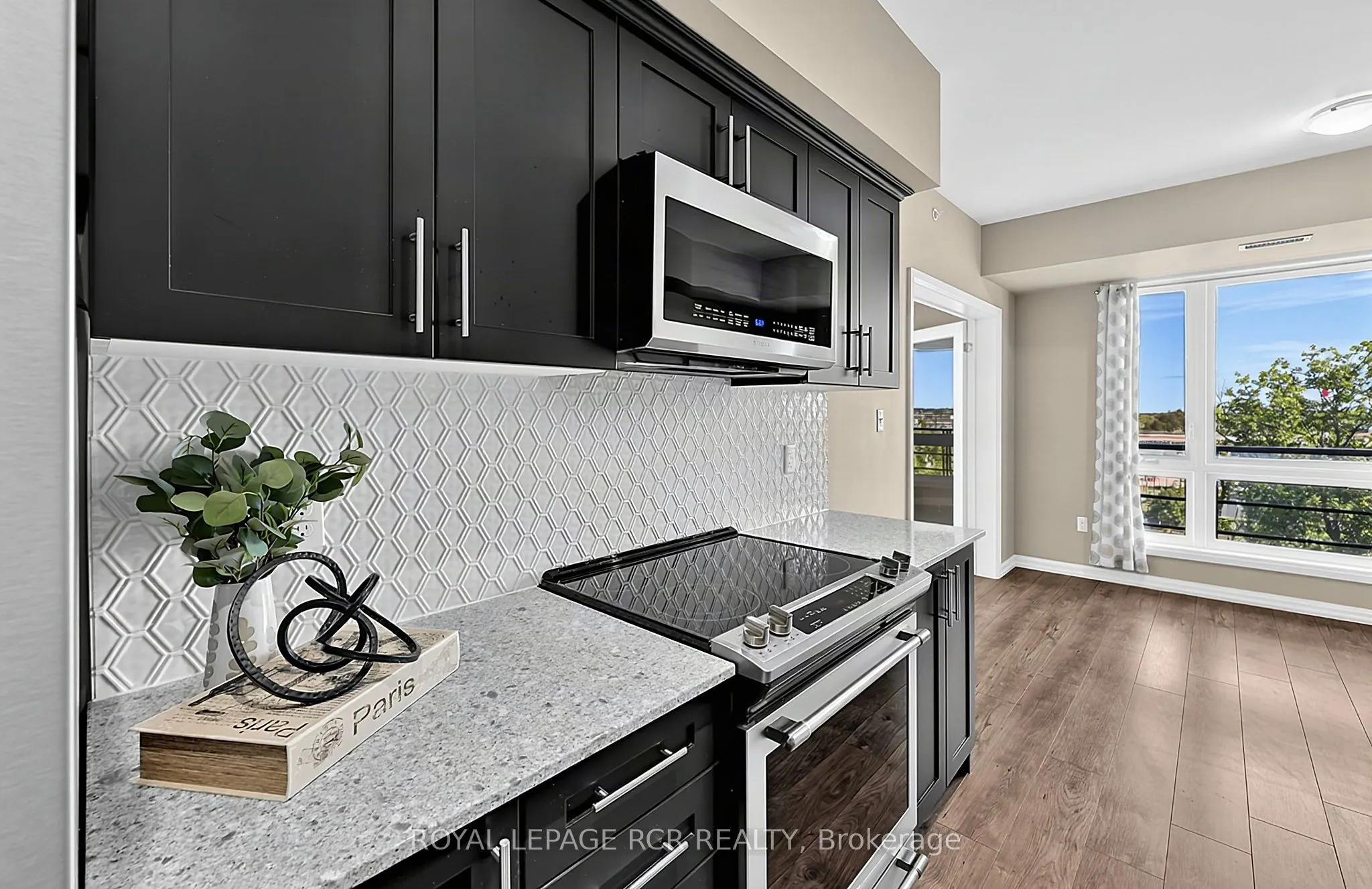 302 Essa Road #502