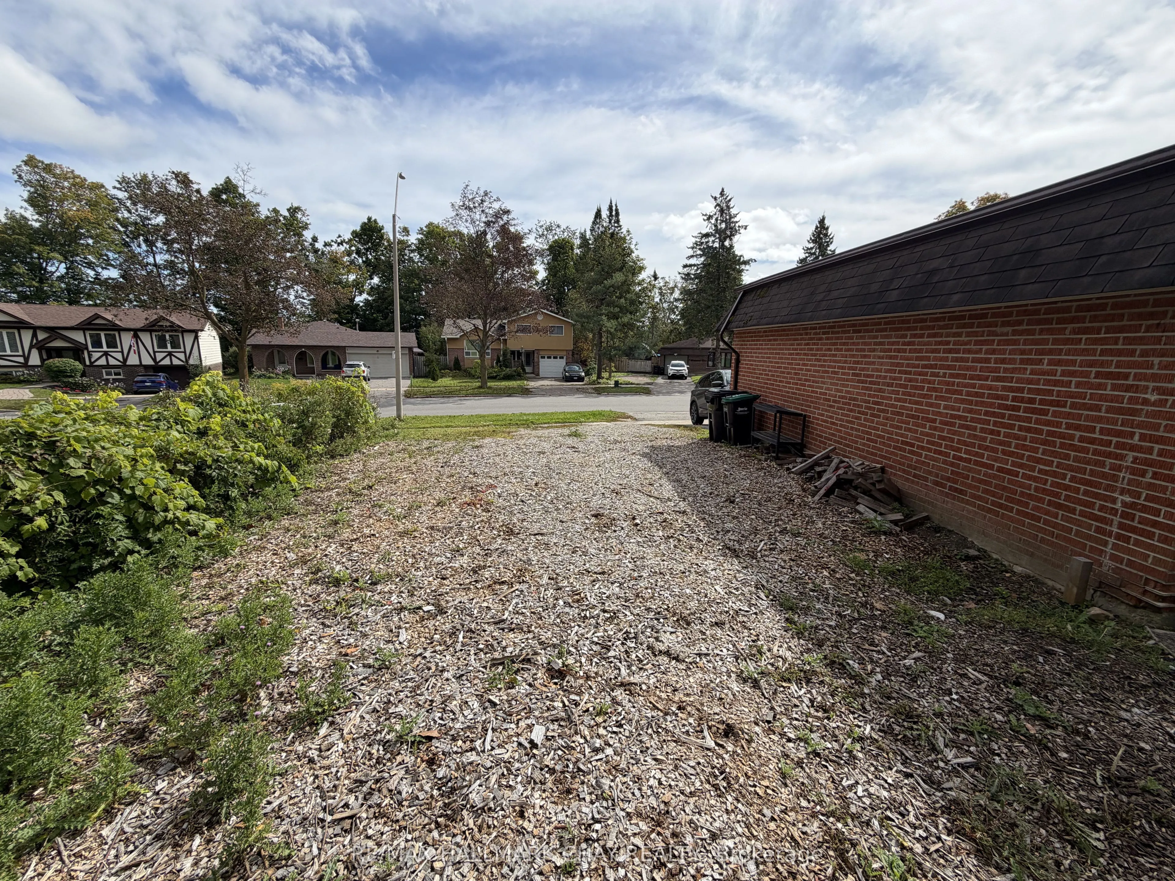 2 BIRCHWOOD Drive