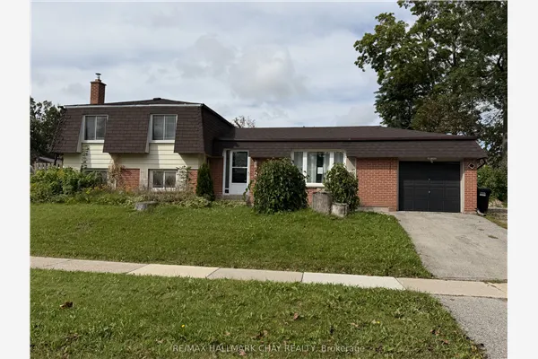 2 BIRCHWOOD Drive