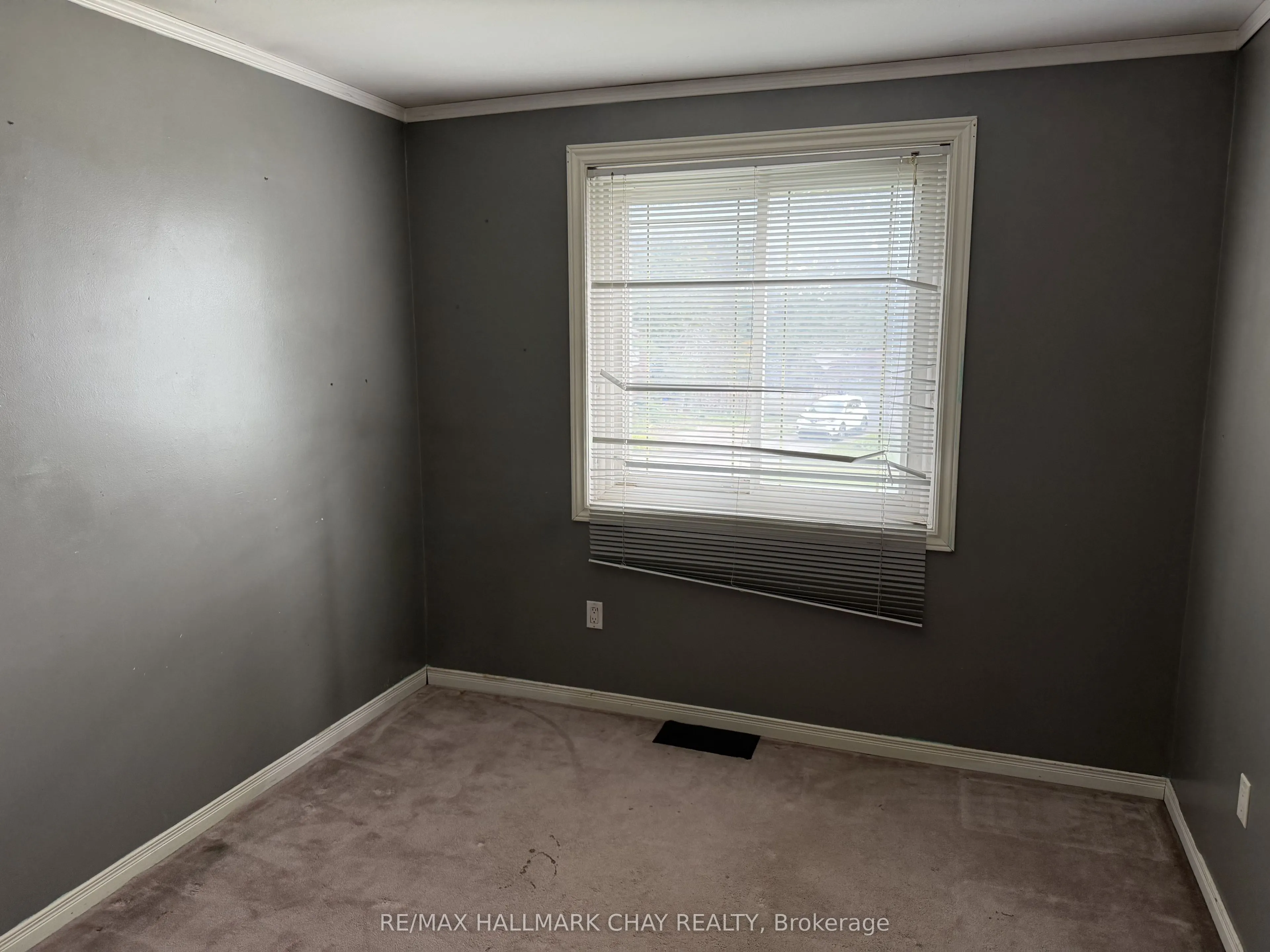 2 BIRCHWOOD Drive