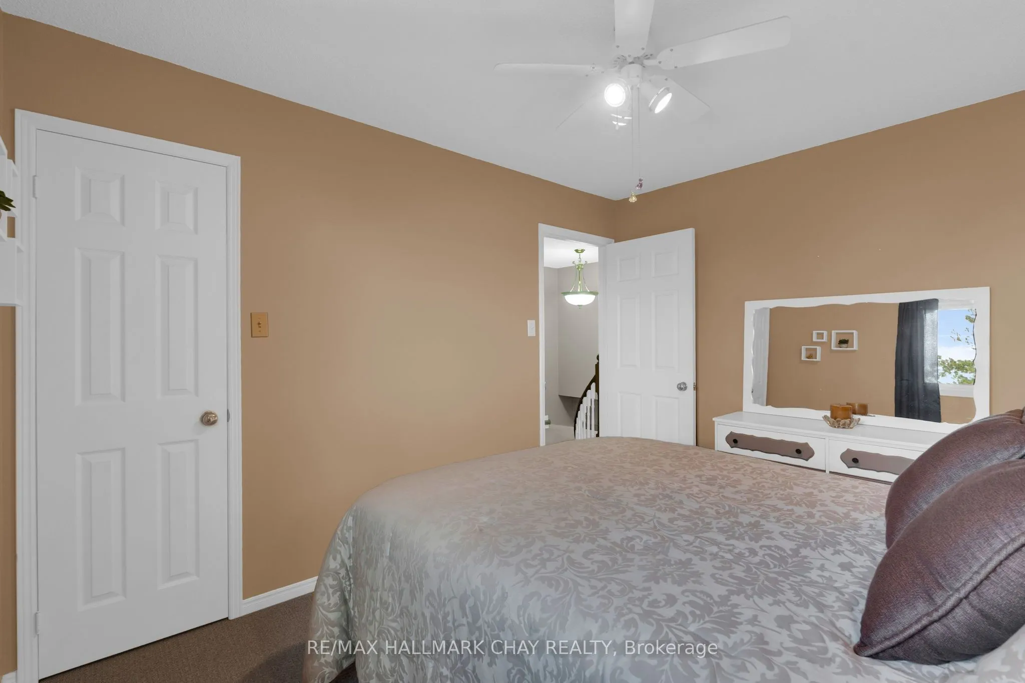 35 Grasett Crescent