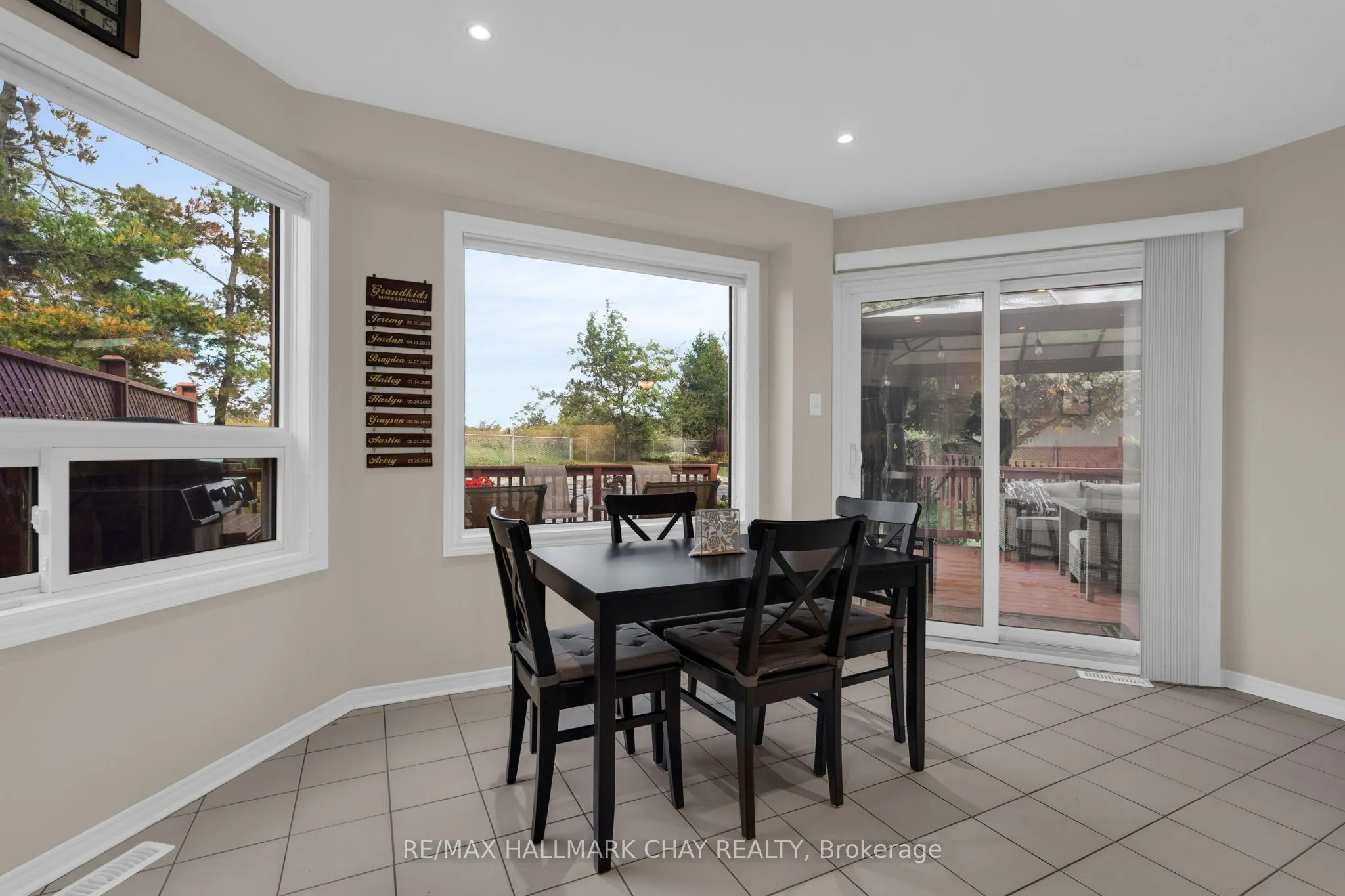 35 Grasett Crescent
