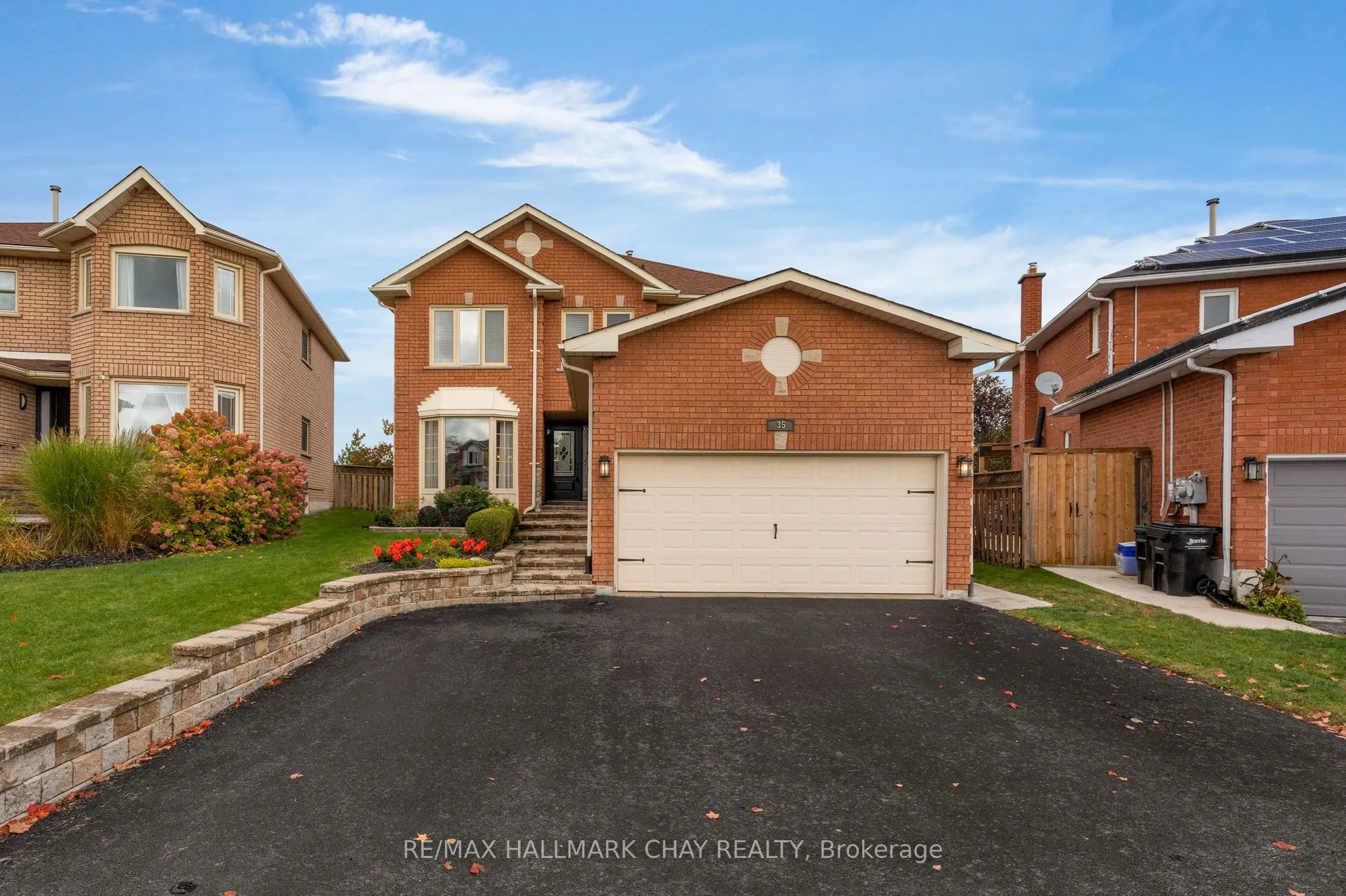 35 Grasett Crescent