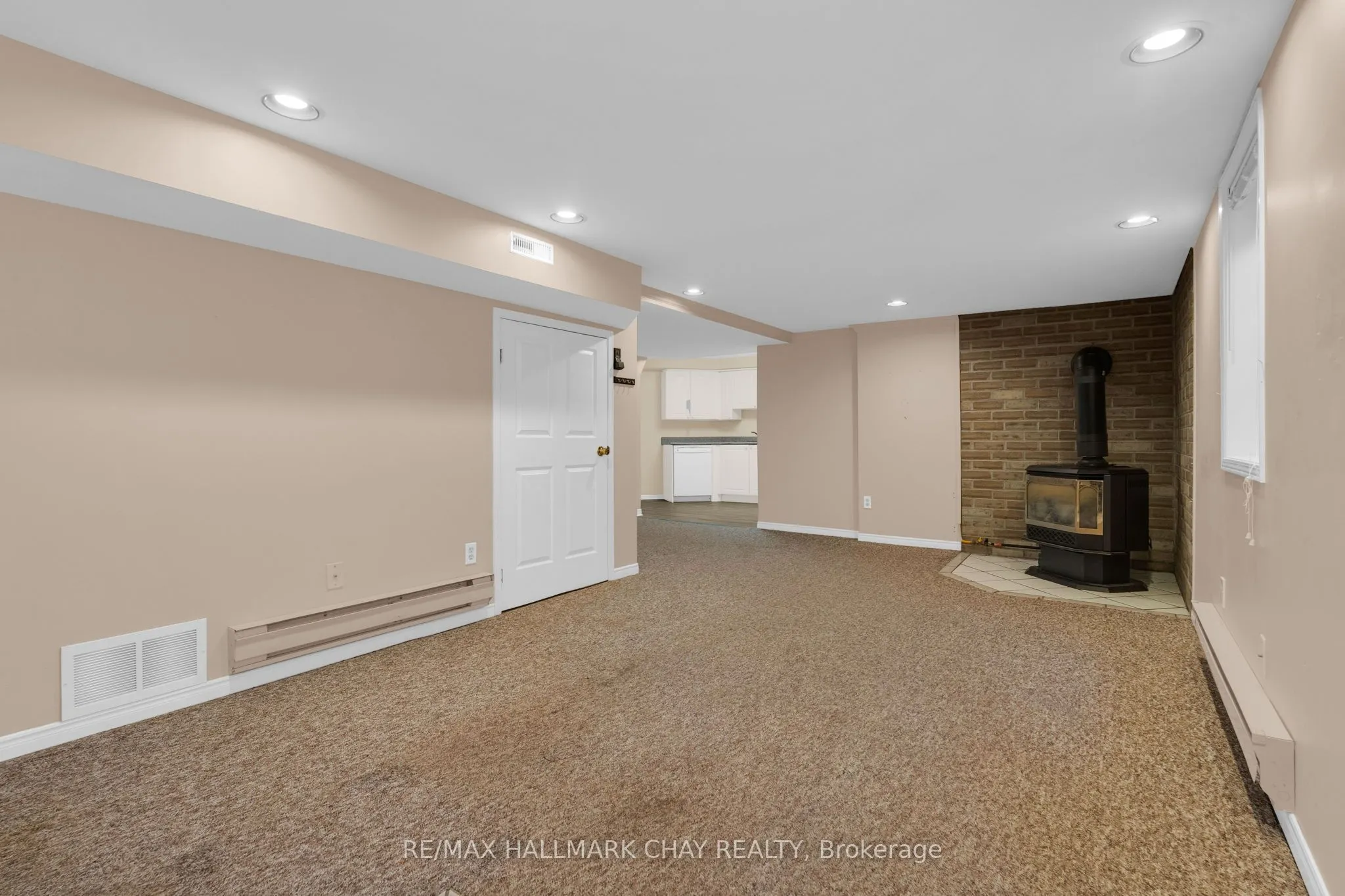 35 Grasett Crescent