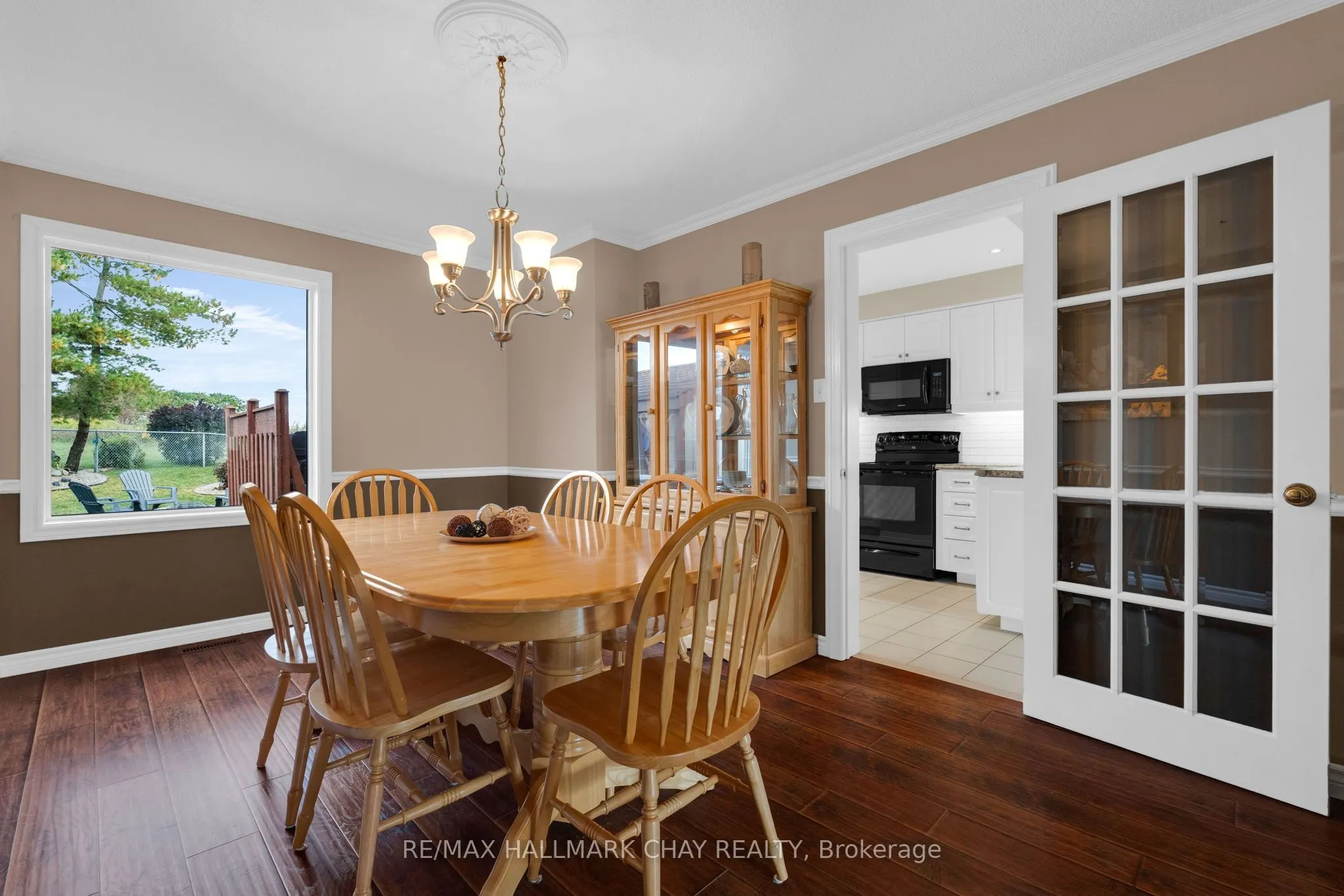 35 Grasett Crescent