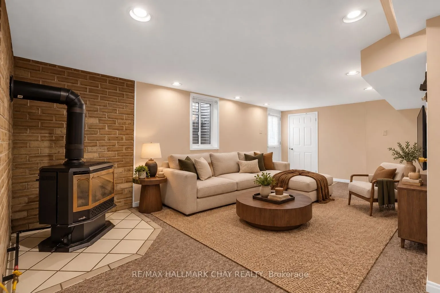 35 Grasett Crescent