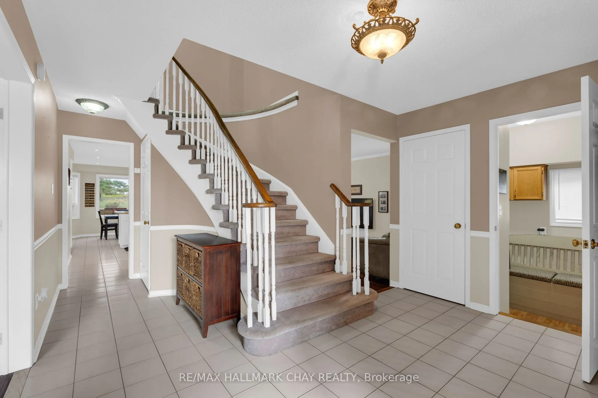 35 Grasett Crescent