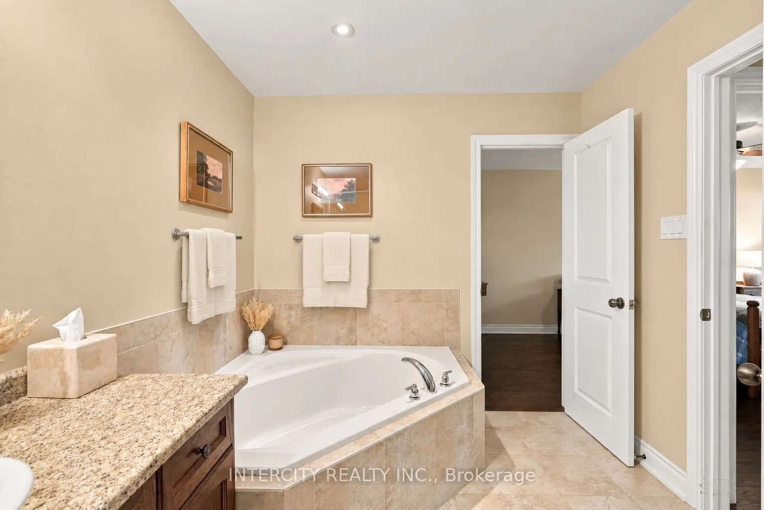 491 Shewfelt Crescent