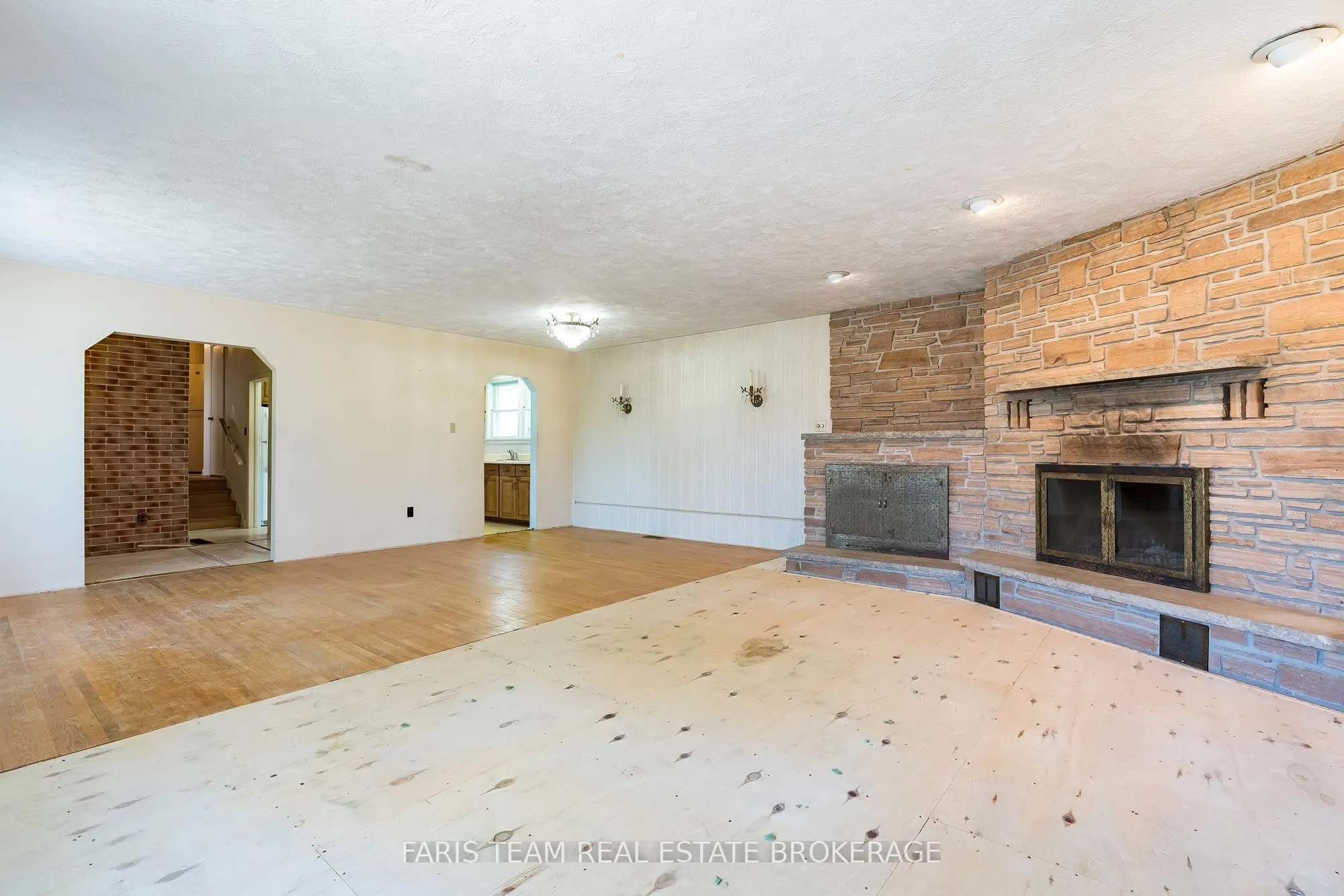 82 Oakley Park Square