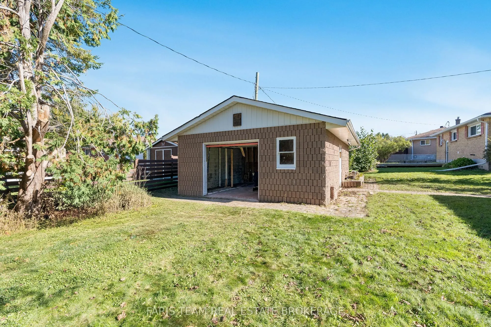 82 Oakley Park Square