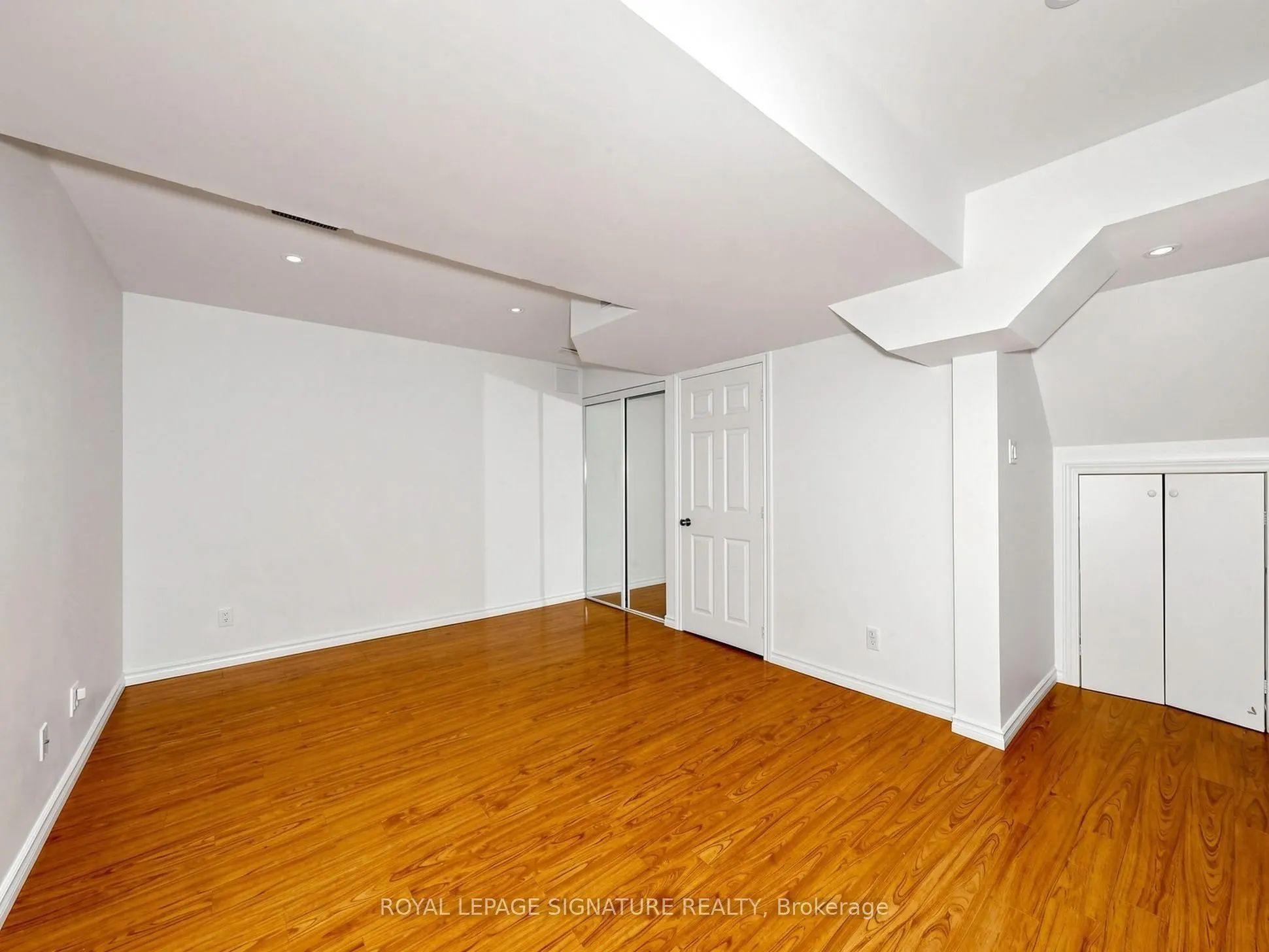 75 Prince William Way #6