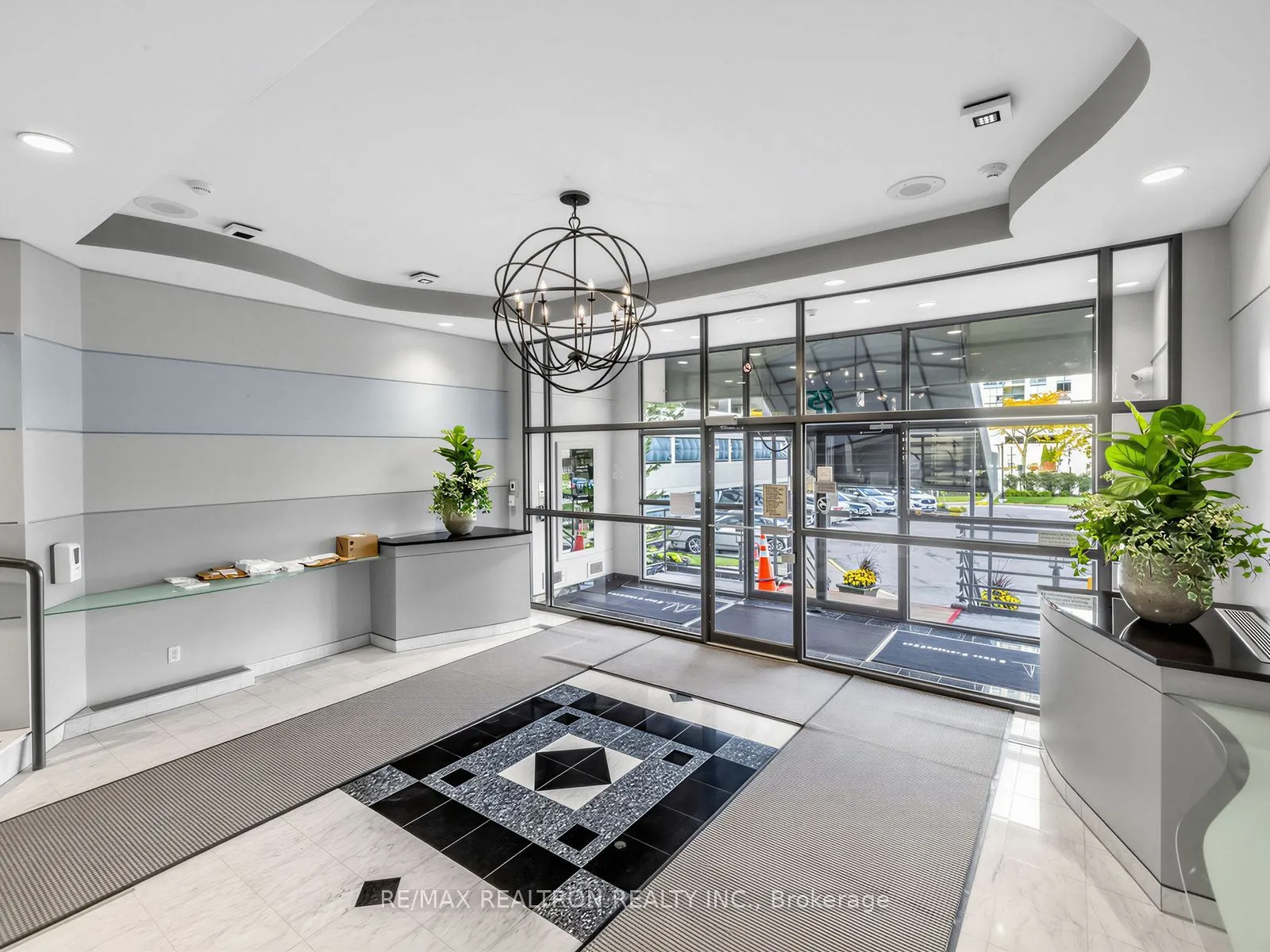 75 Ellen Street #1111