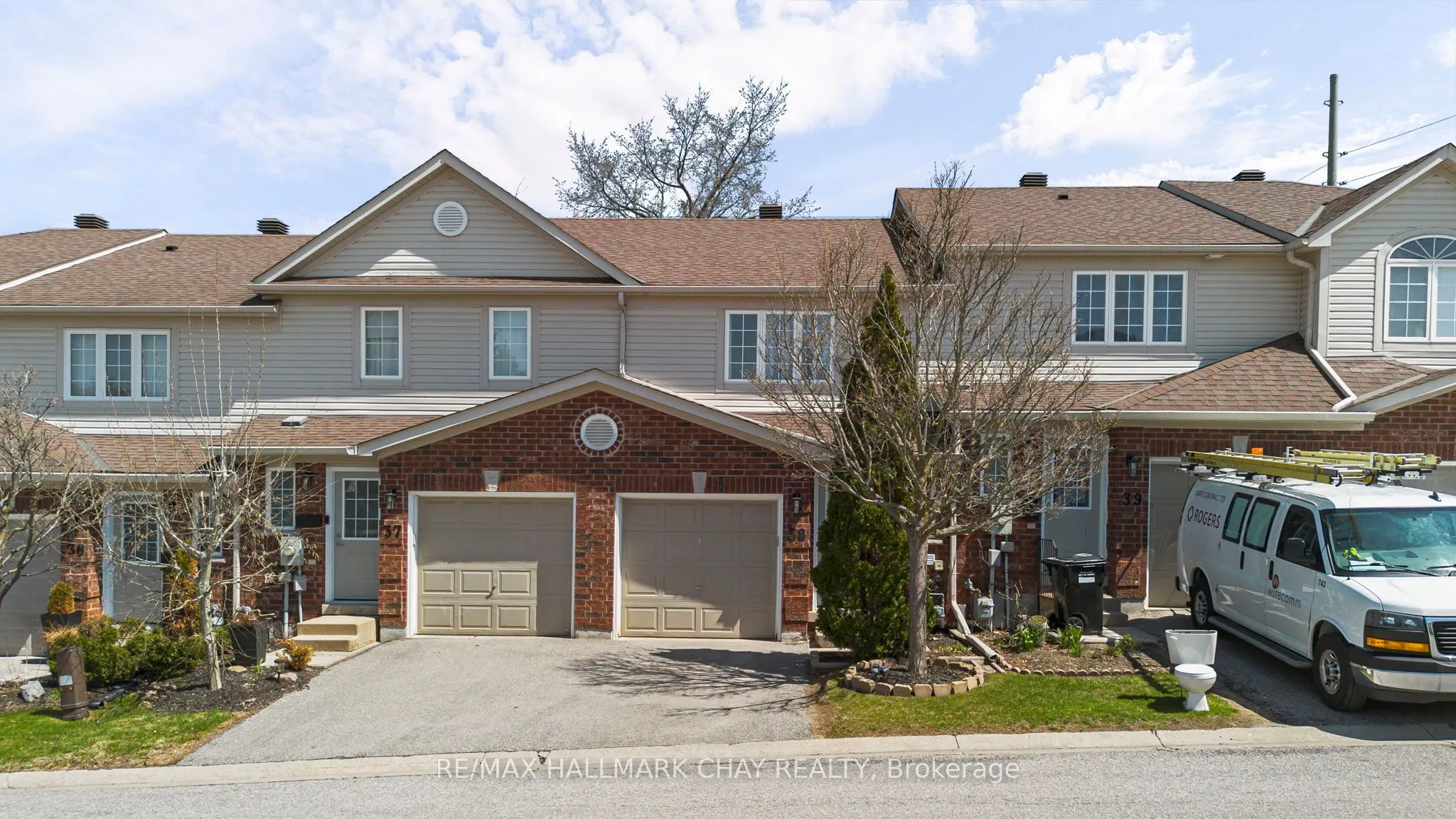 430 MAPLEVIEW Drive E #38