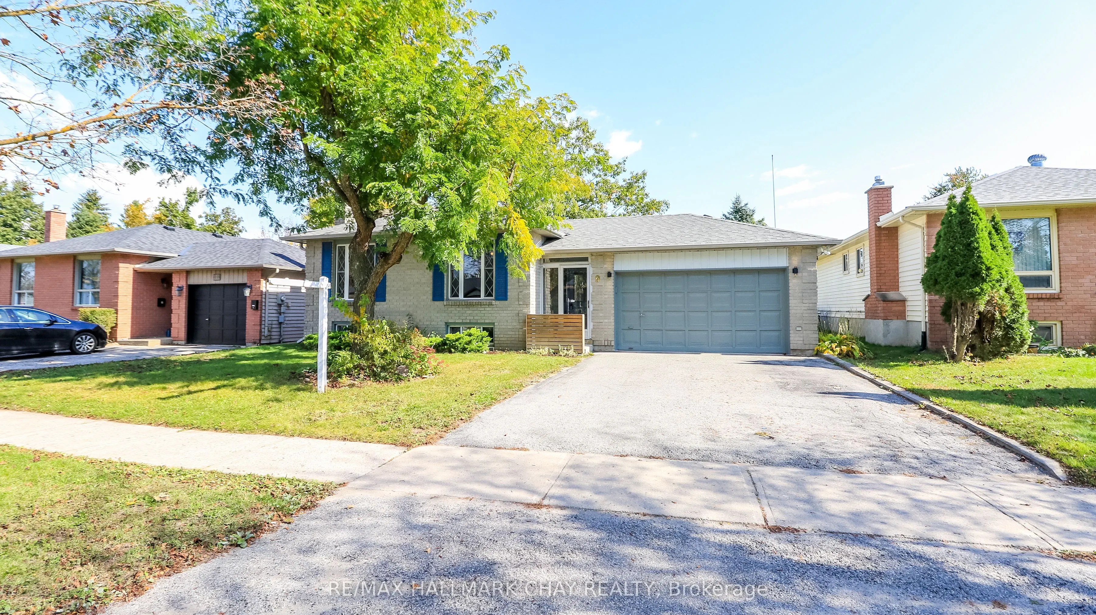 9 Bronte Crescent
