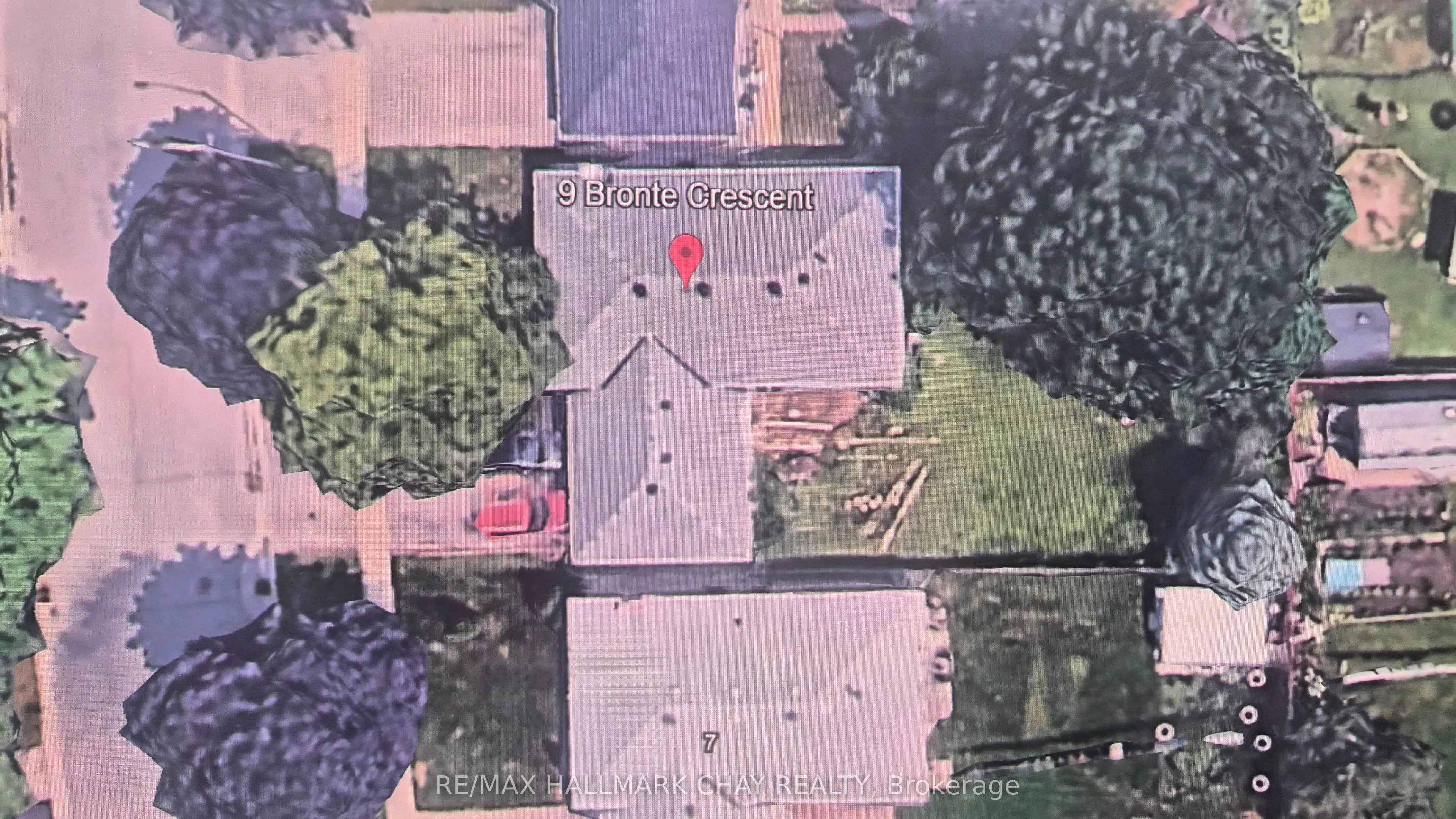 9 Bronte Crescent