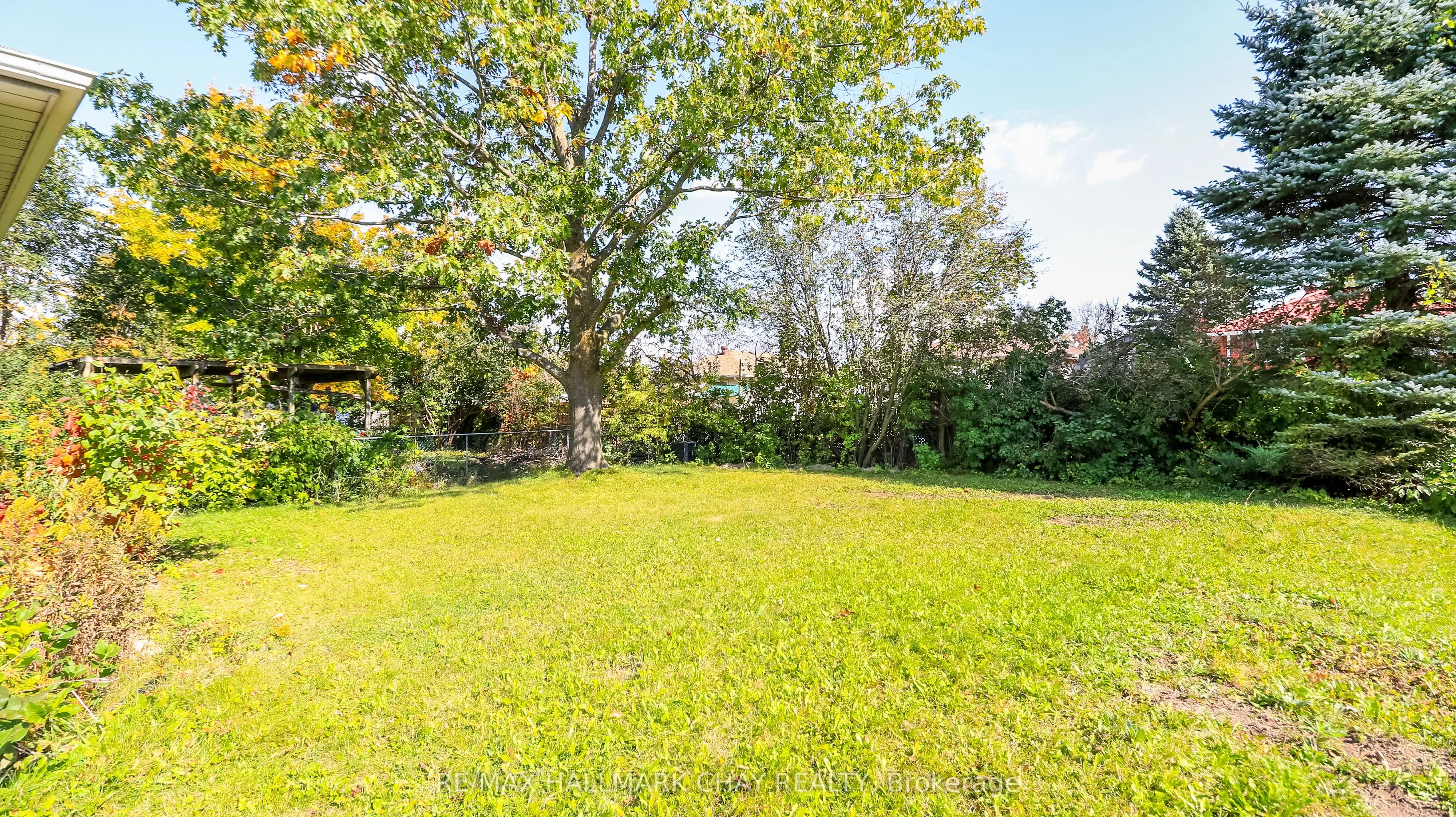 9 Bronte Crescent