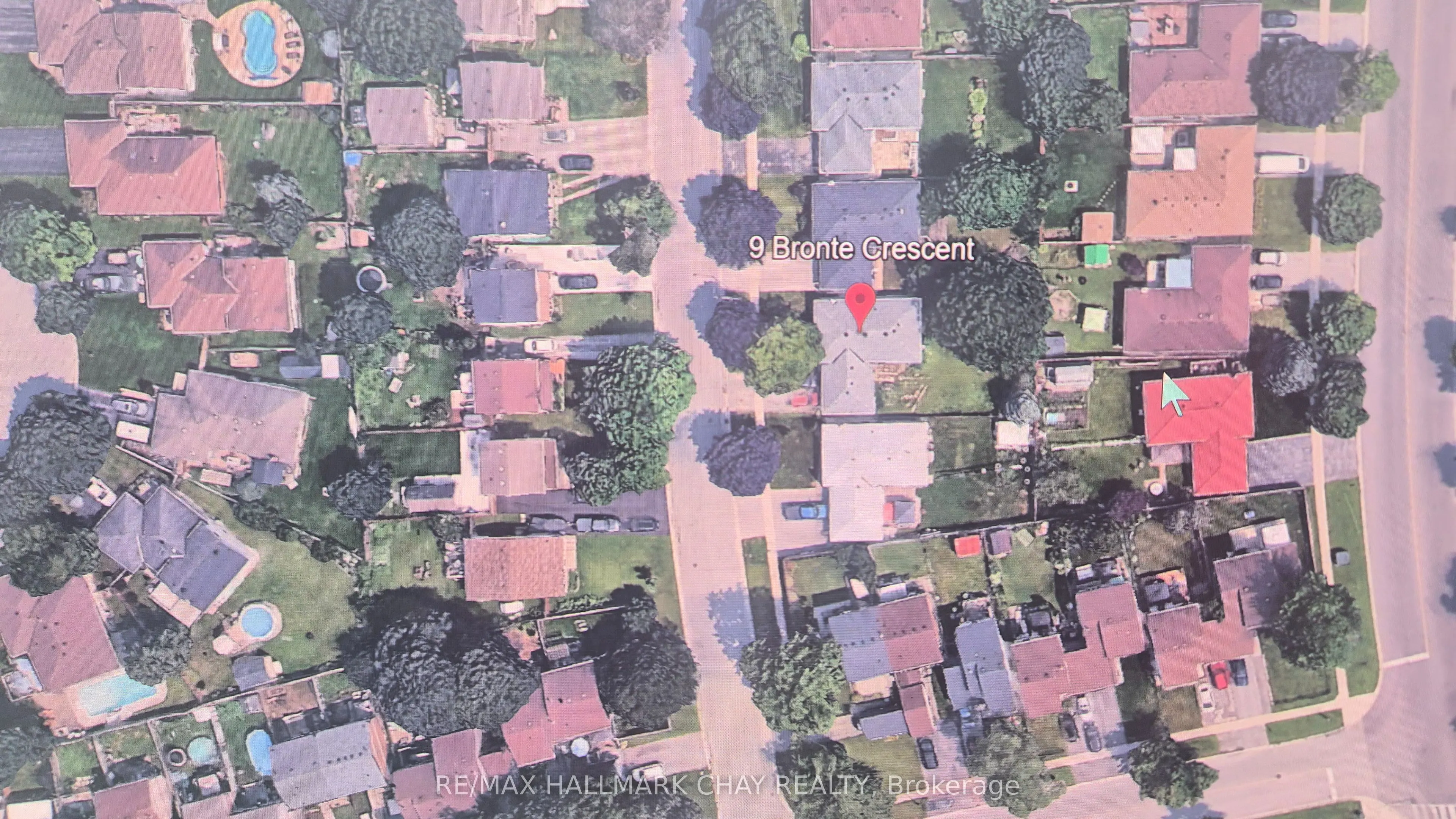 9 Bronte Crescent
