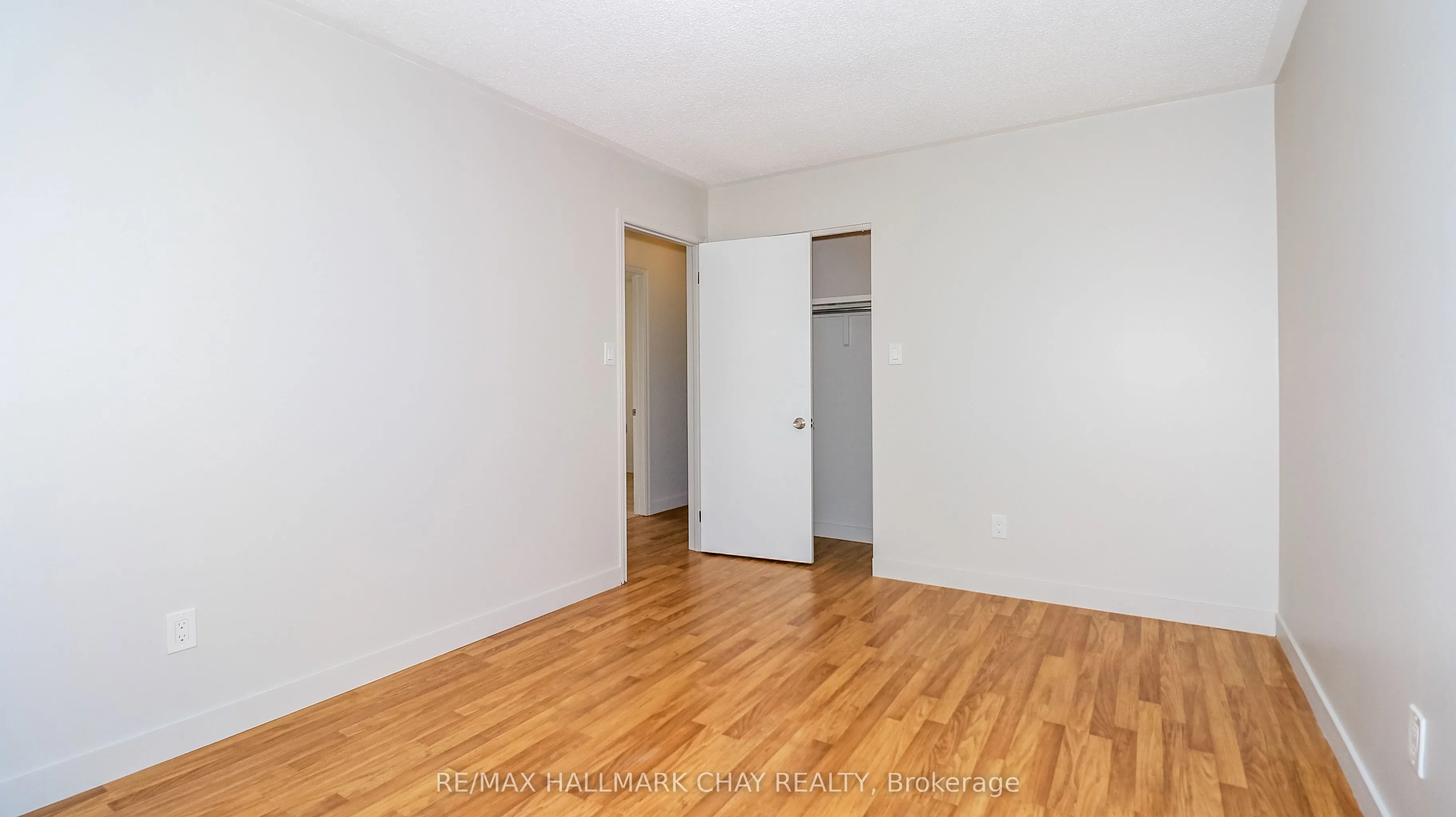 9 Bronte Crescent