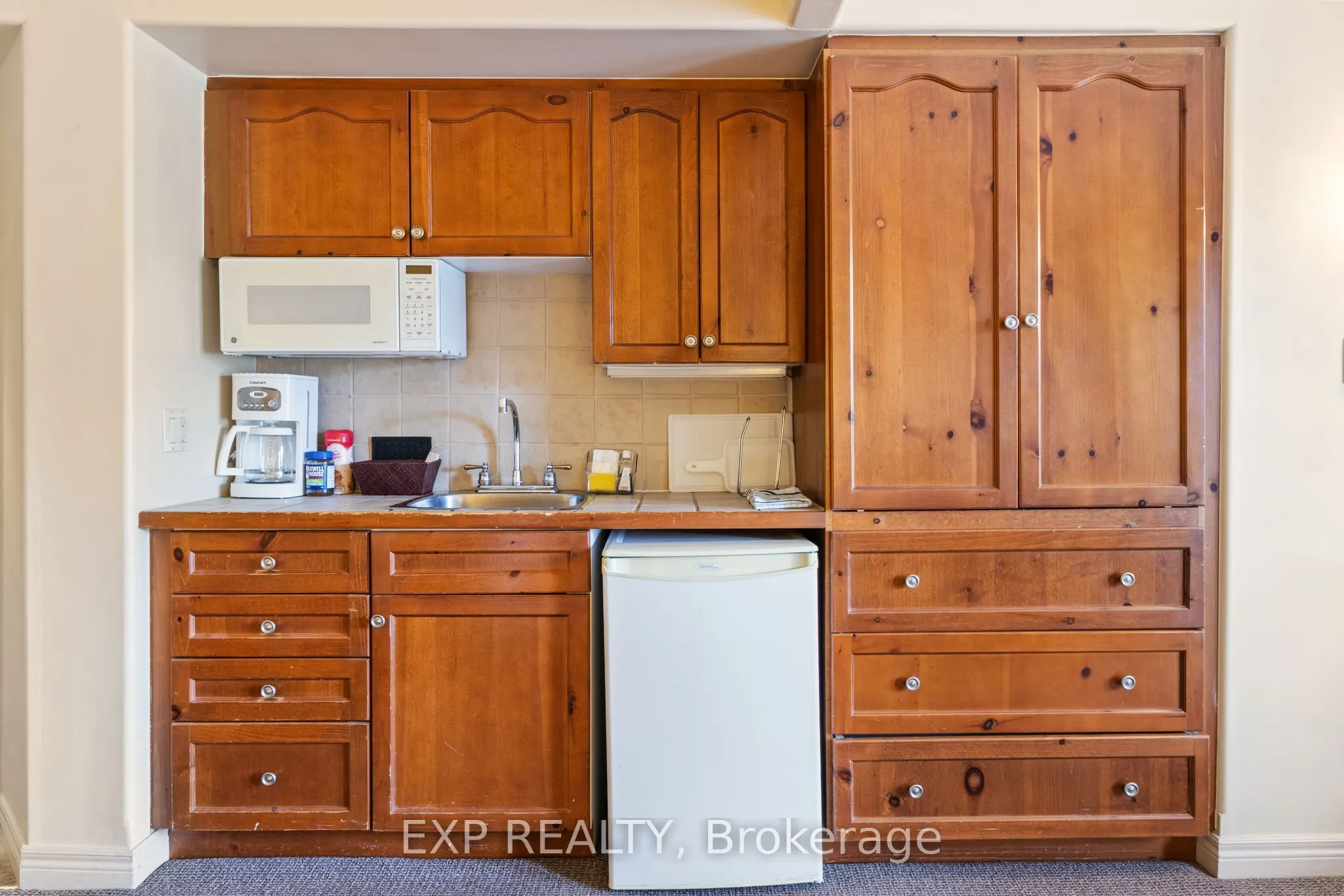 90 Highland Drive #2328/2329