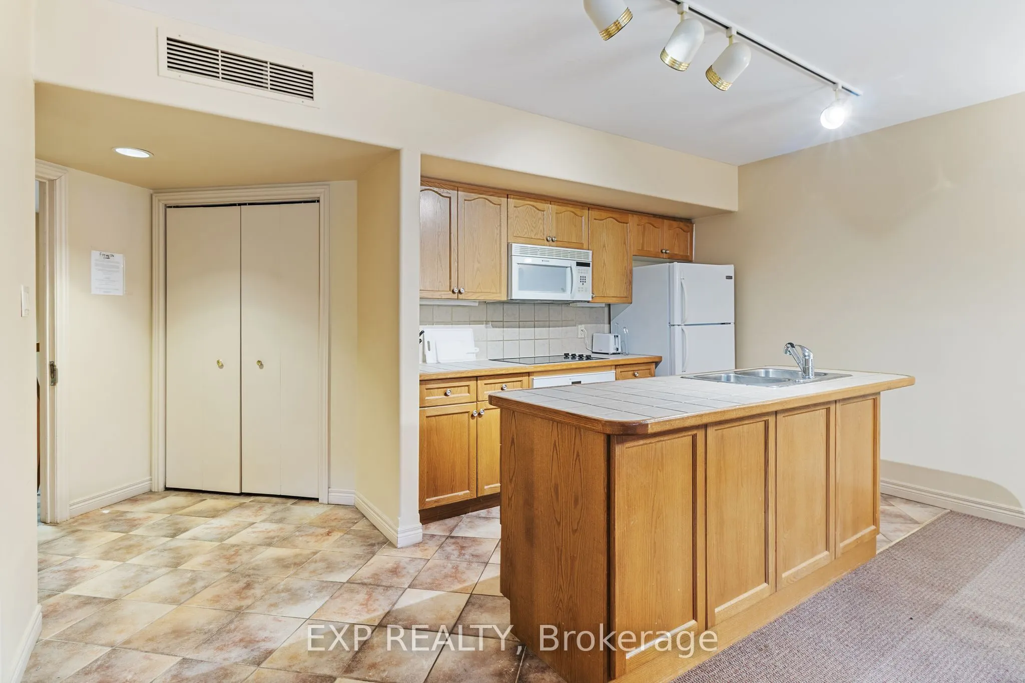 90 Highland Drive #2328/2329