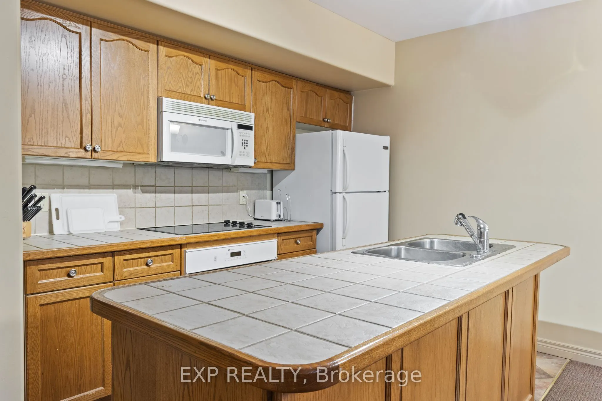 90 Highland Drive #2328/2329