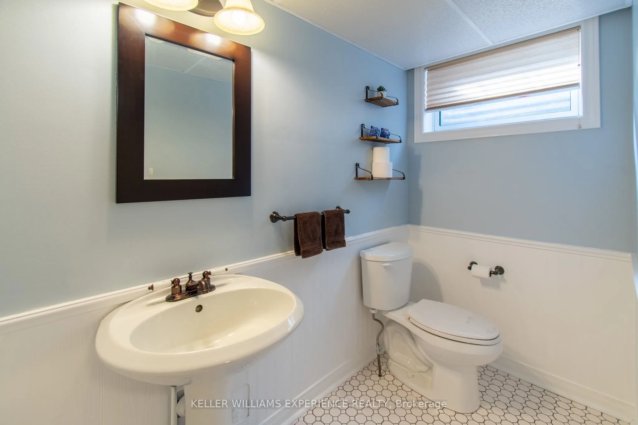 15 Woodcrest Road