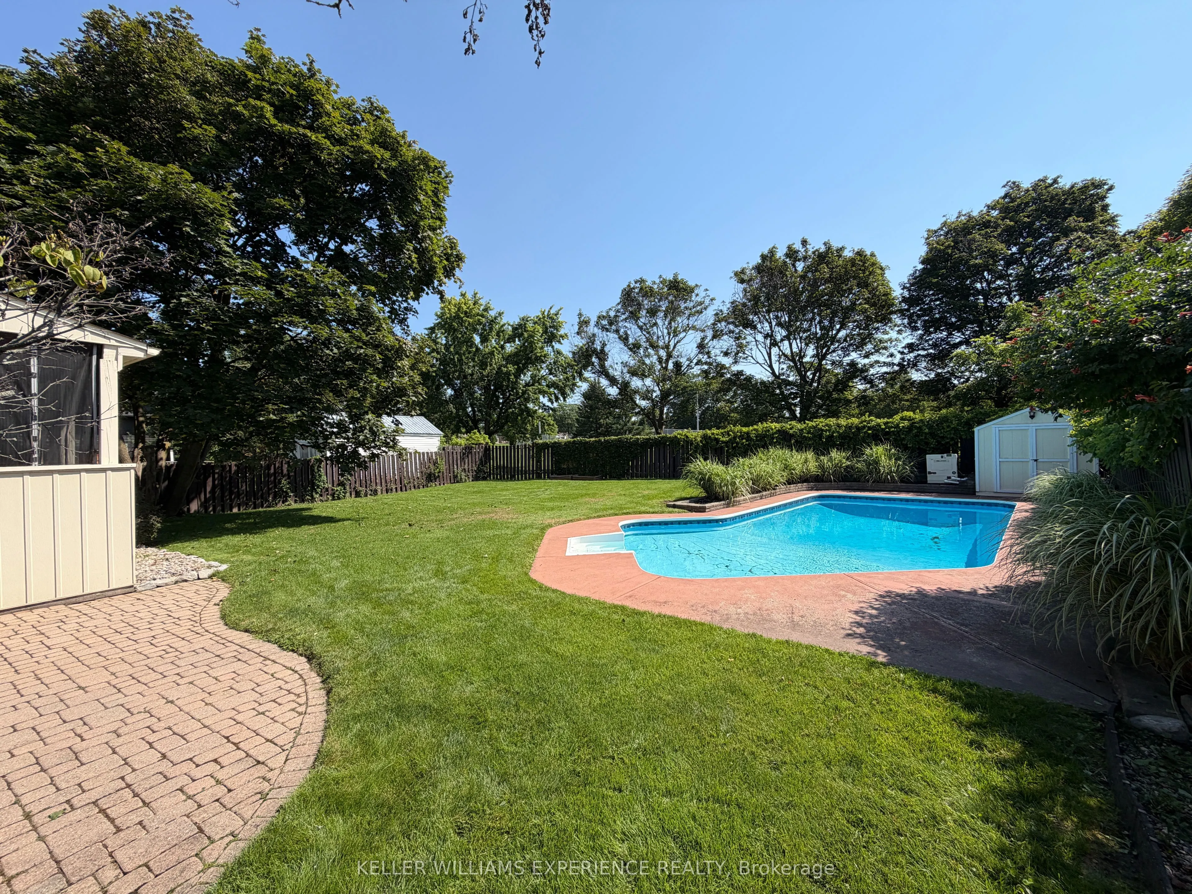 15 Woodcrest Road